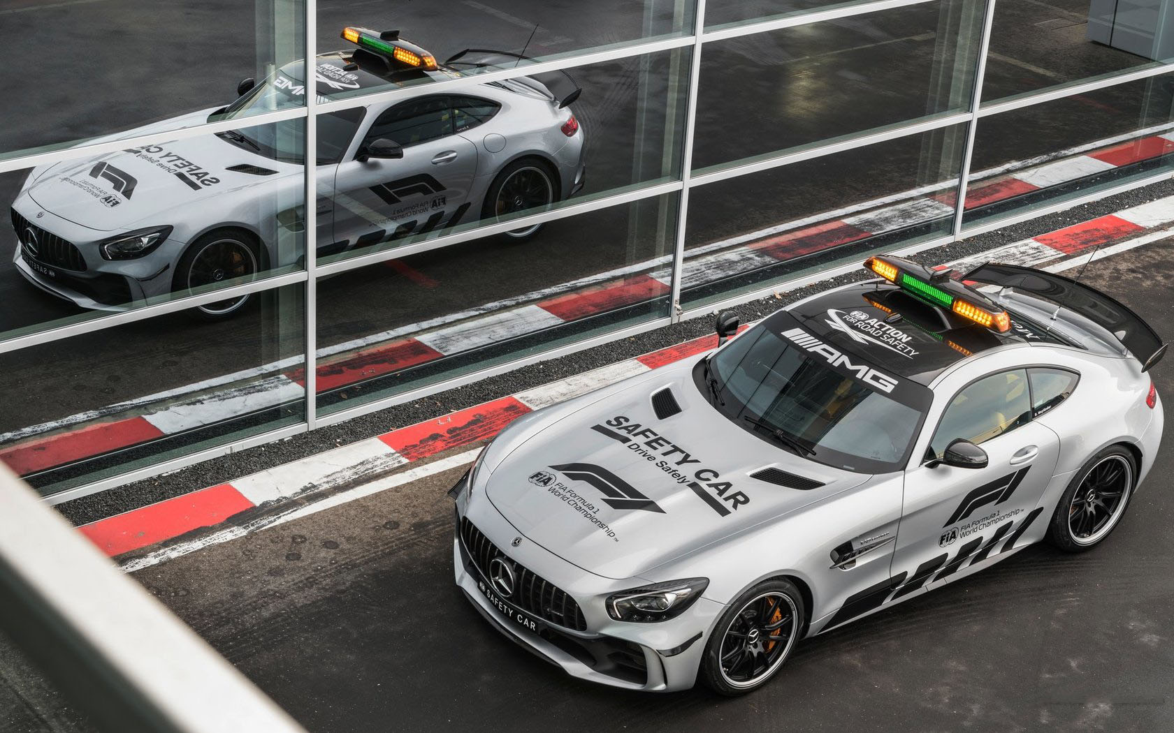 Car Mercedes Benz Mercedes AMG GT Formula 1 Safety Car 1680x1050