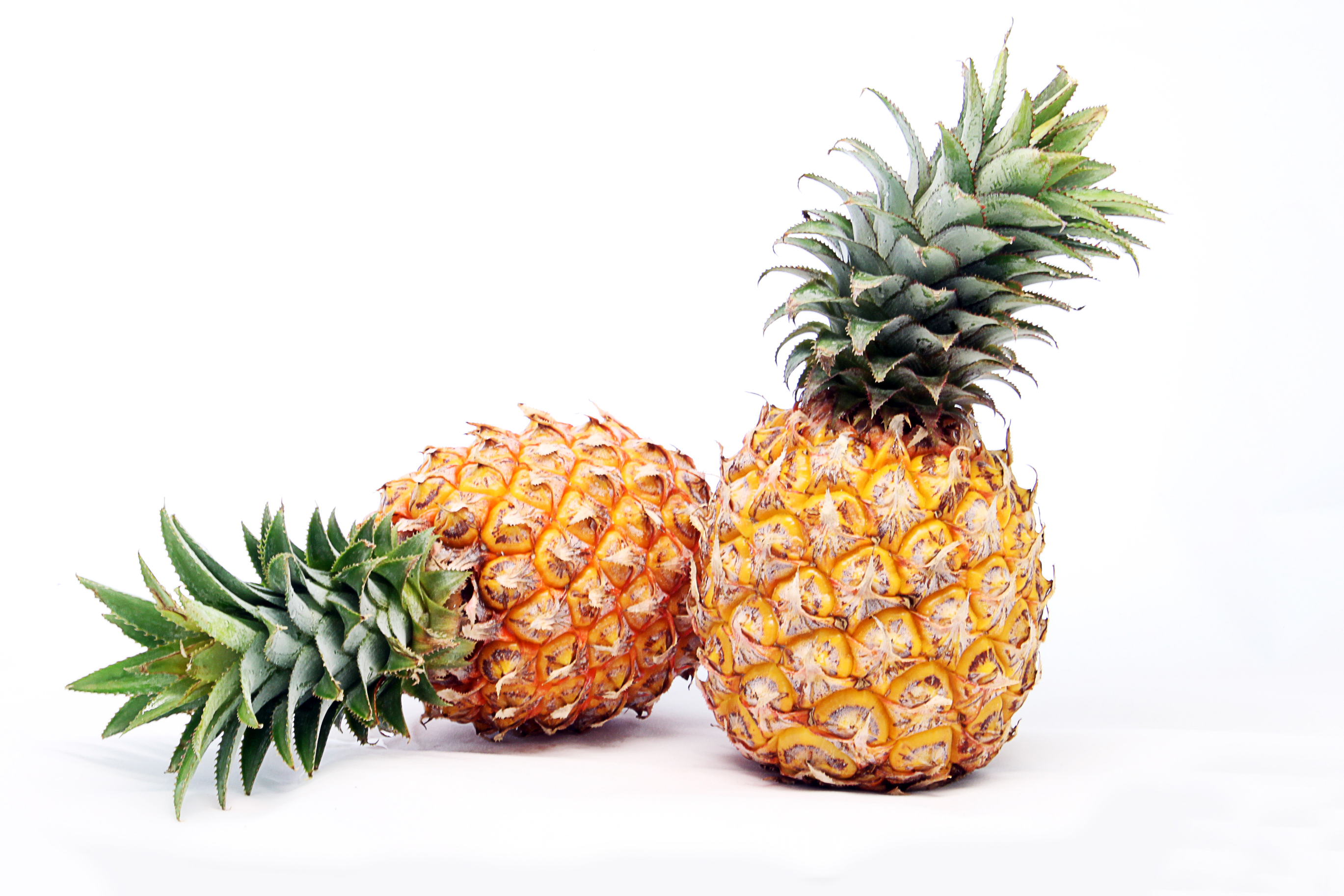 Pineapple 2738x1826