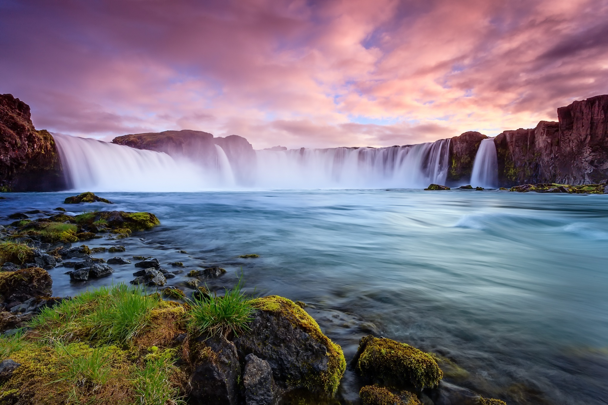 Waterfall Godafoss Iceland 2048x1365