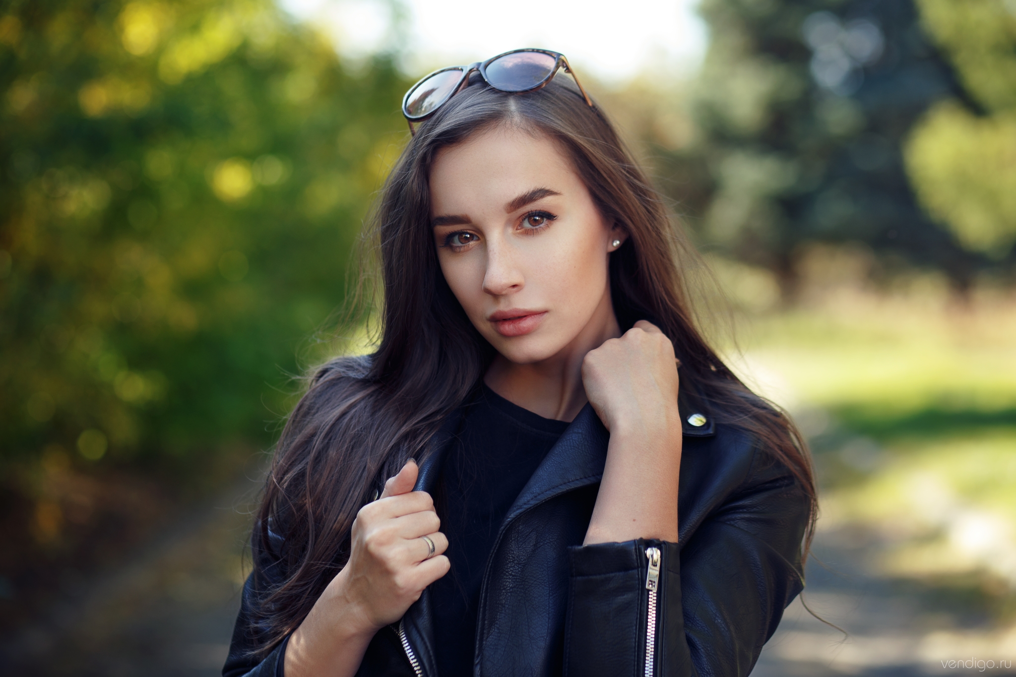 Evgeniy Bulatov Women Model Brunette Long Hair Portrait Outdoors Looking At Viewer Brown Eyes