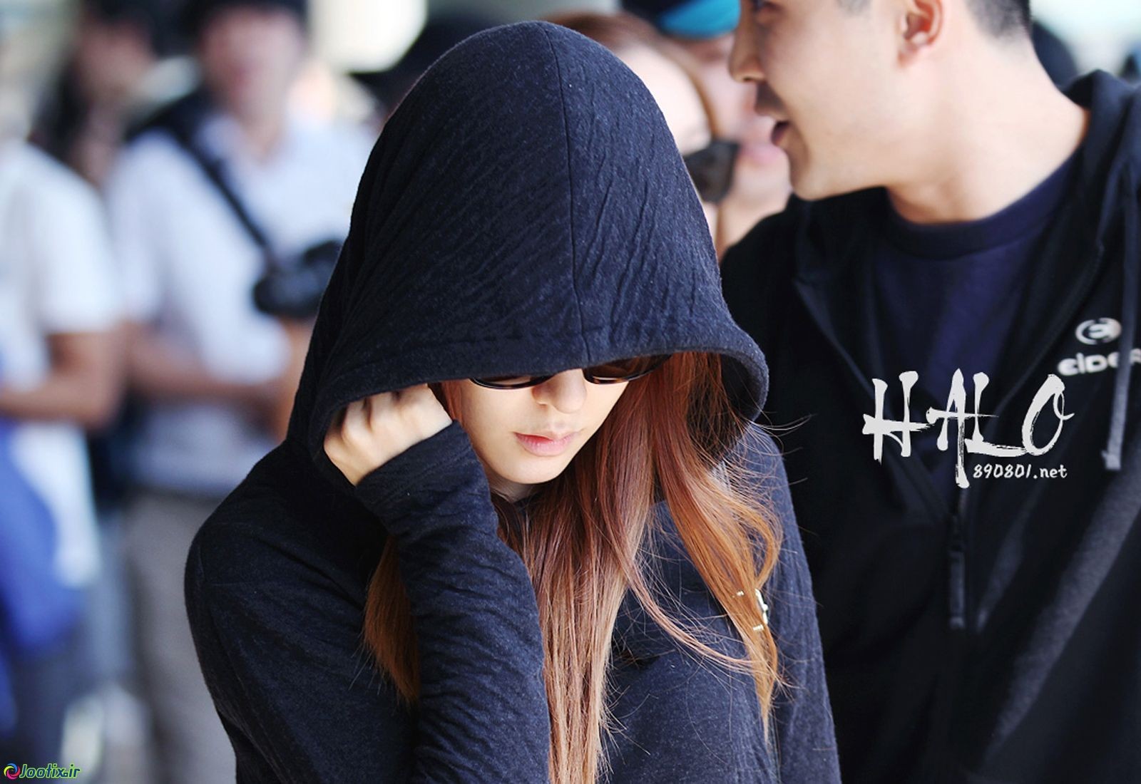 Hoods Covered Face Redhead Women With Shades Celebrity People 1600x1100