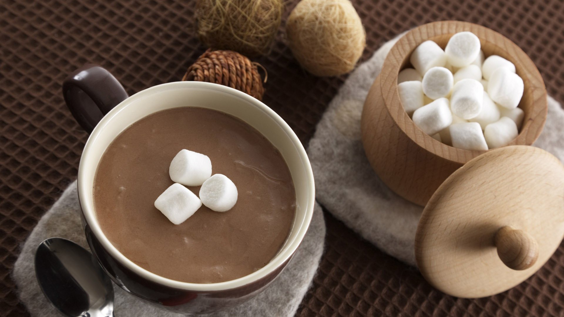 Chocolate Sugar Marshmellows 1920x1080