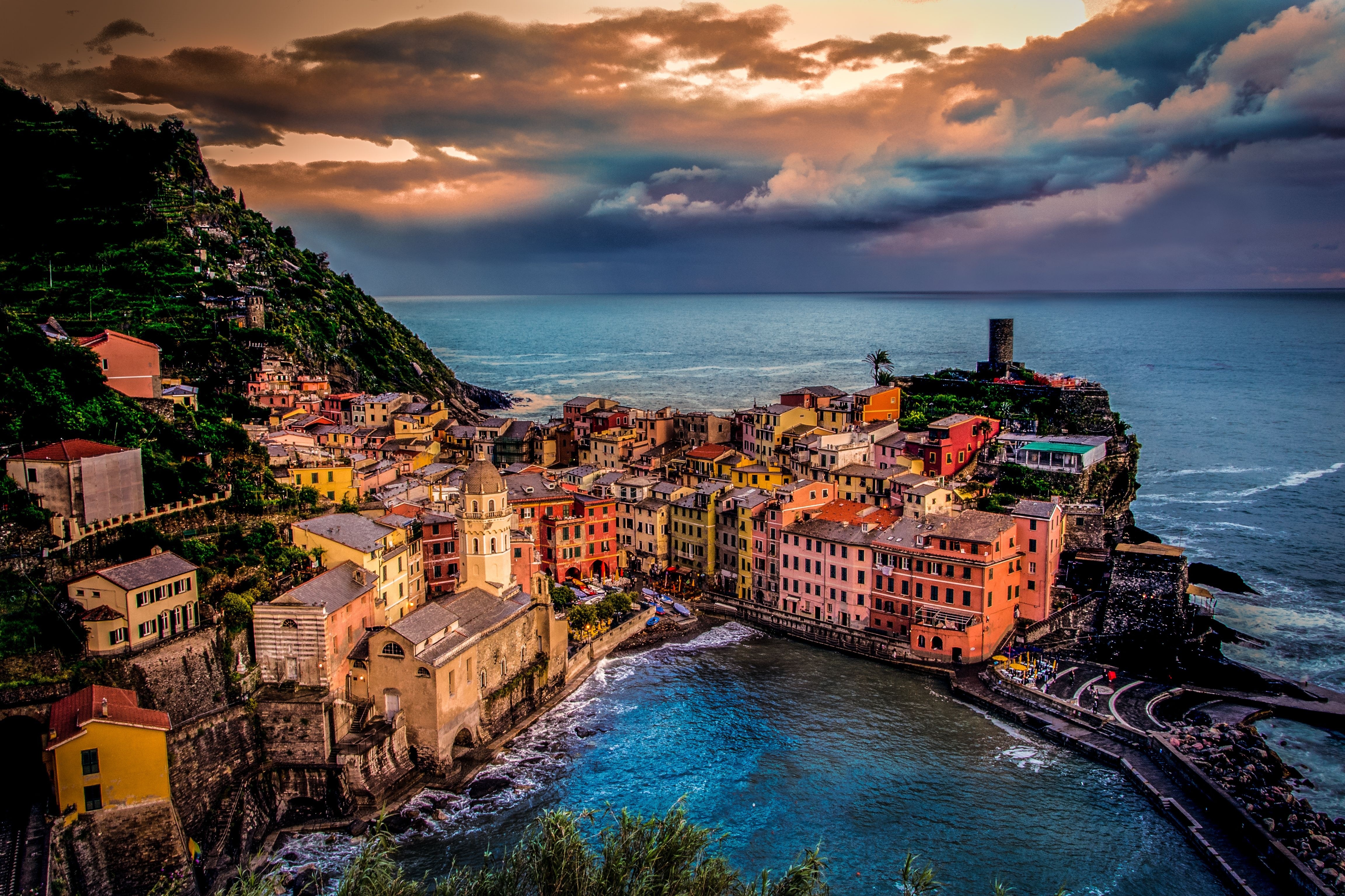 Man Made Vernazza Italy House Colorful Ocean Horizon Town 4608x3072