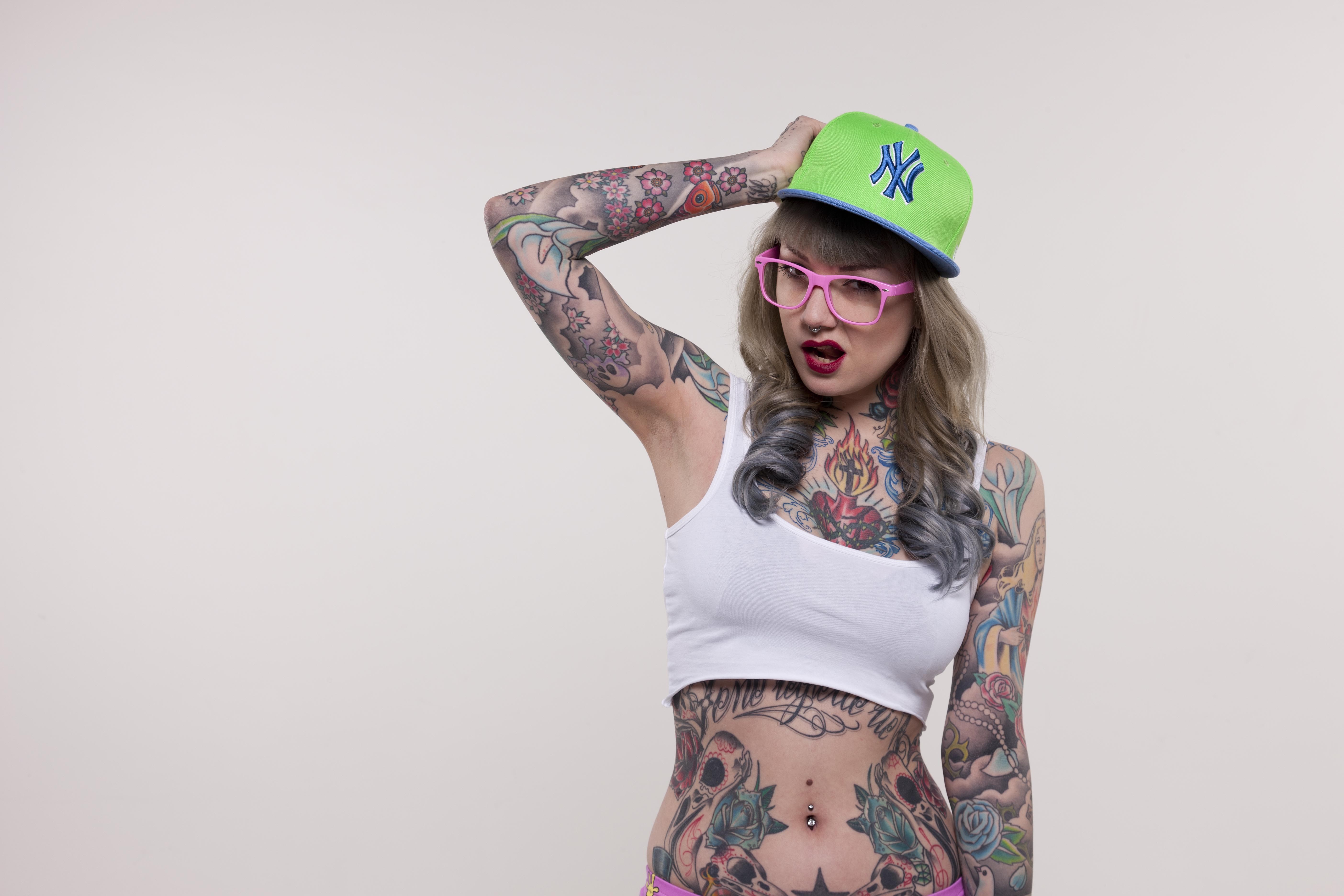 Nina Kate Tattoo Women Crop Top Pierced Septum Women With Glasses 5616x3744