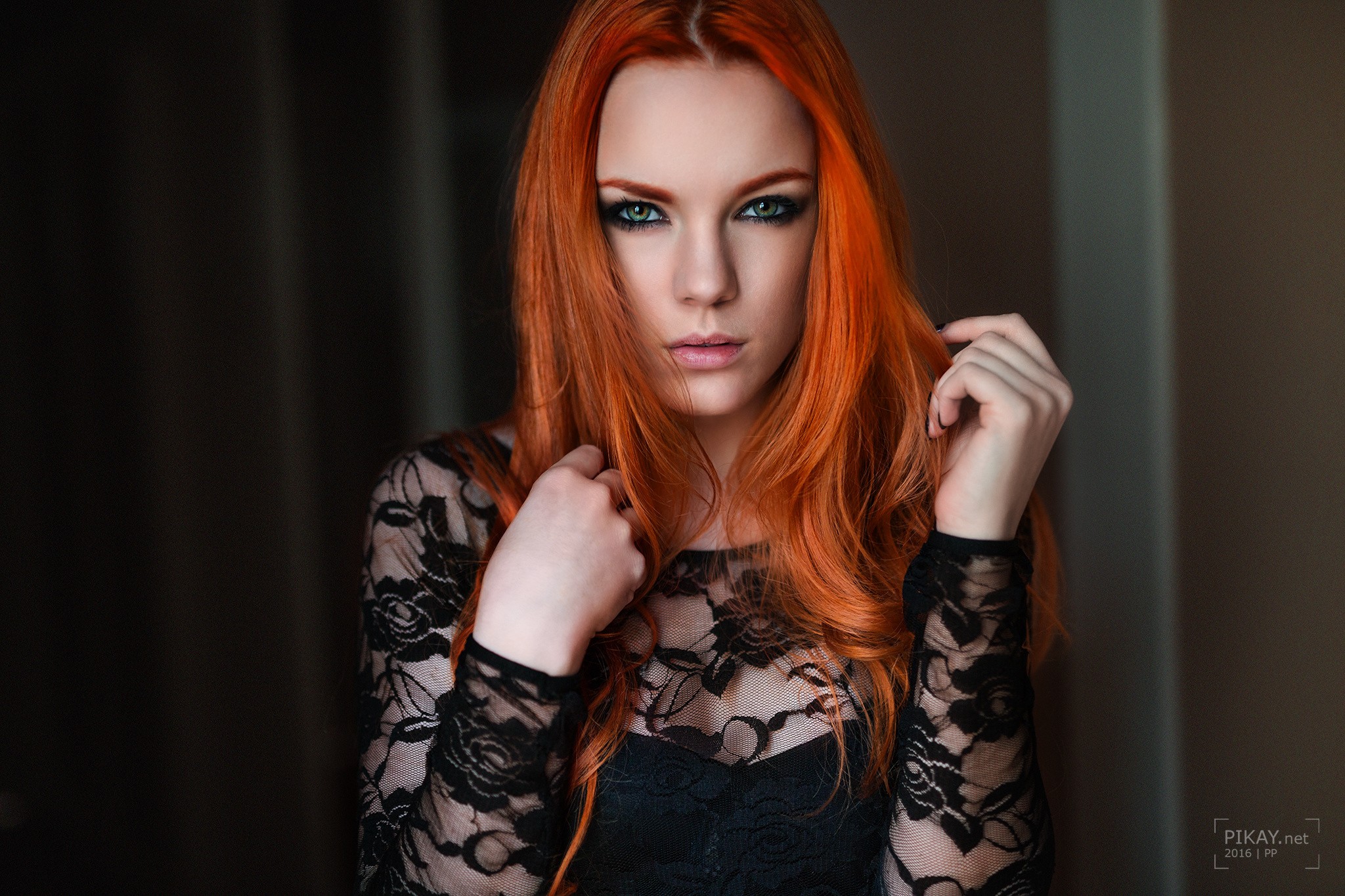 Zara Axeronias Redhead Face Portrait Looking At Viewer Model Women Green Eyes 2048x1365