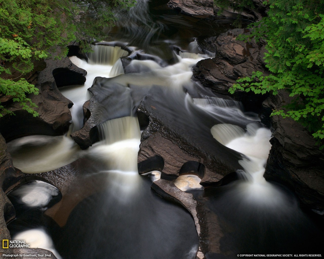 Waterfall National Geographic Nature 1280x1024