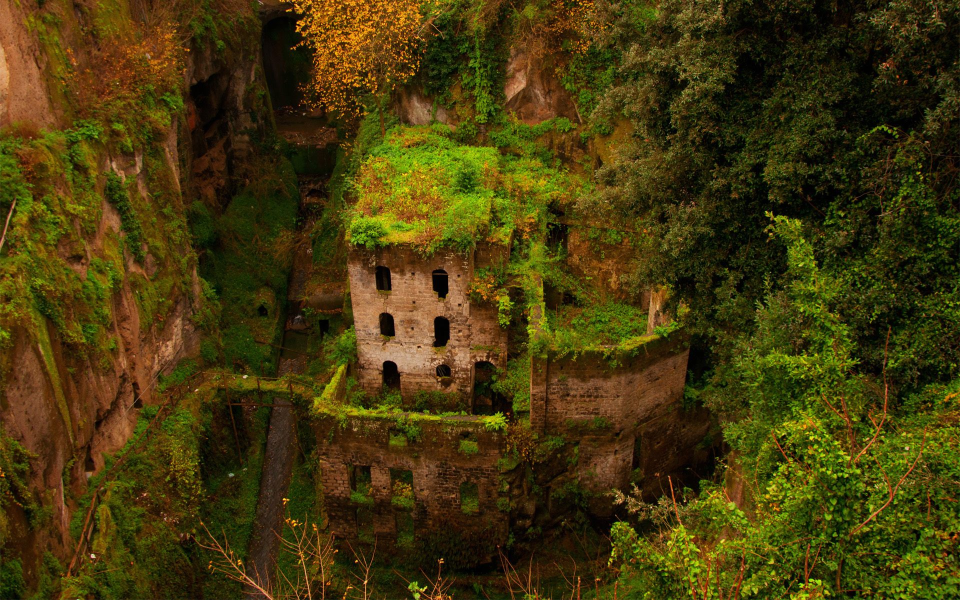 Photography Abandoned Building Old Building Ruin Overgrown Trees Monastery Italy Valley 1920x1200