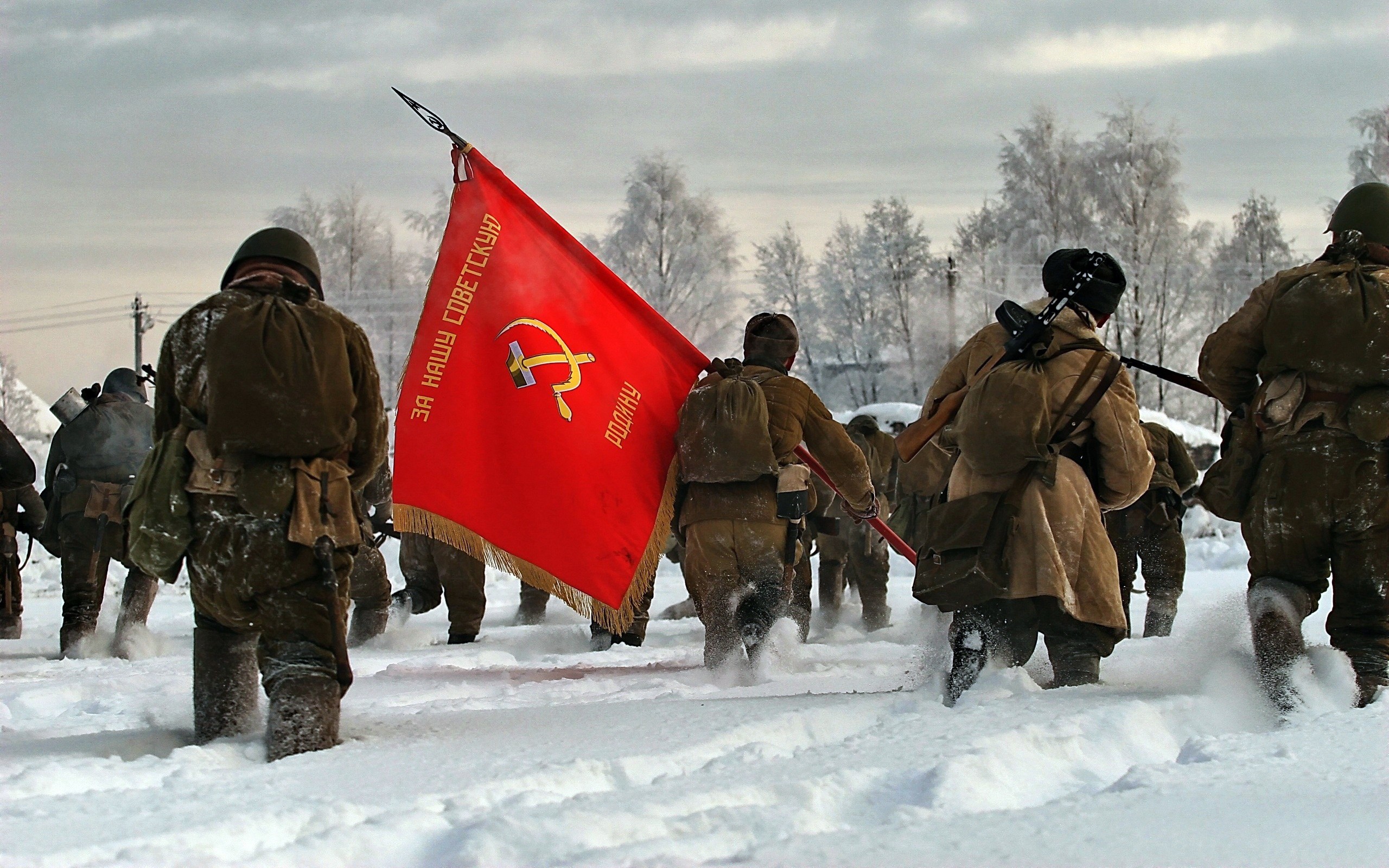 Hammer And Sickle Soviet Army Battle PPSh 41 Ushanka Snow Flag Army 2560x1600
