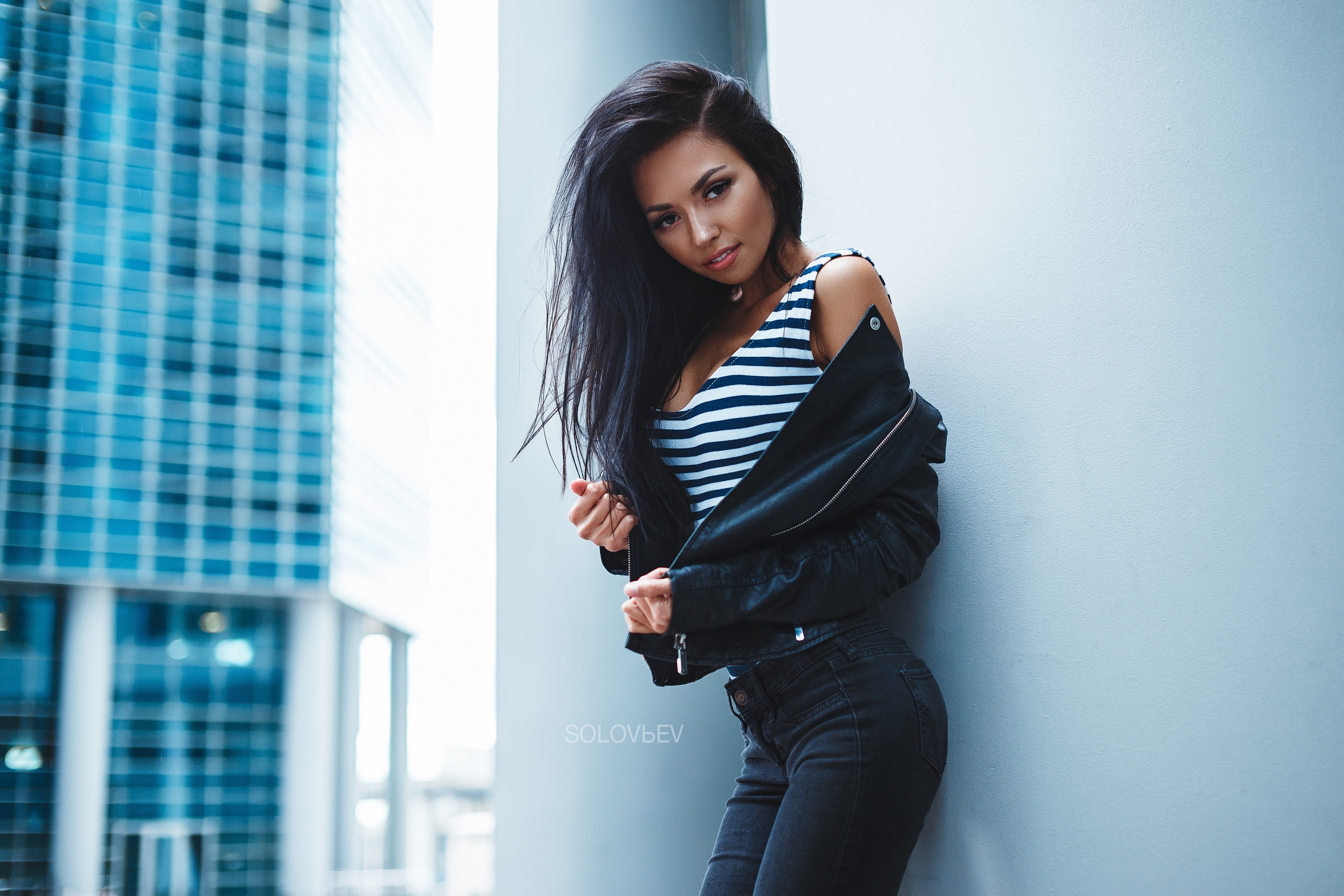 Women Artem Solov Ev Katya Meshchankina Tanned Jeans Smiling Leather Jackets Cyan Black Hair Black J 2560x1707