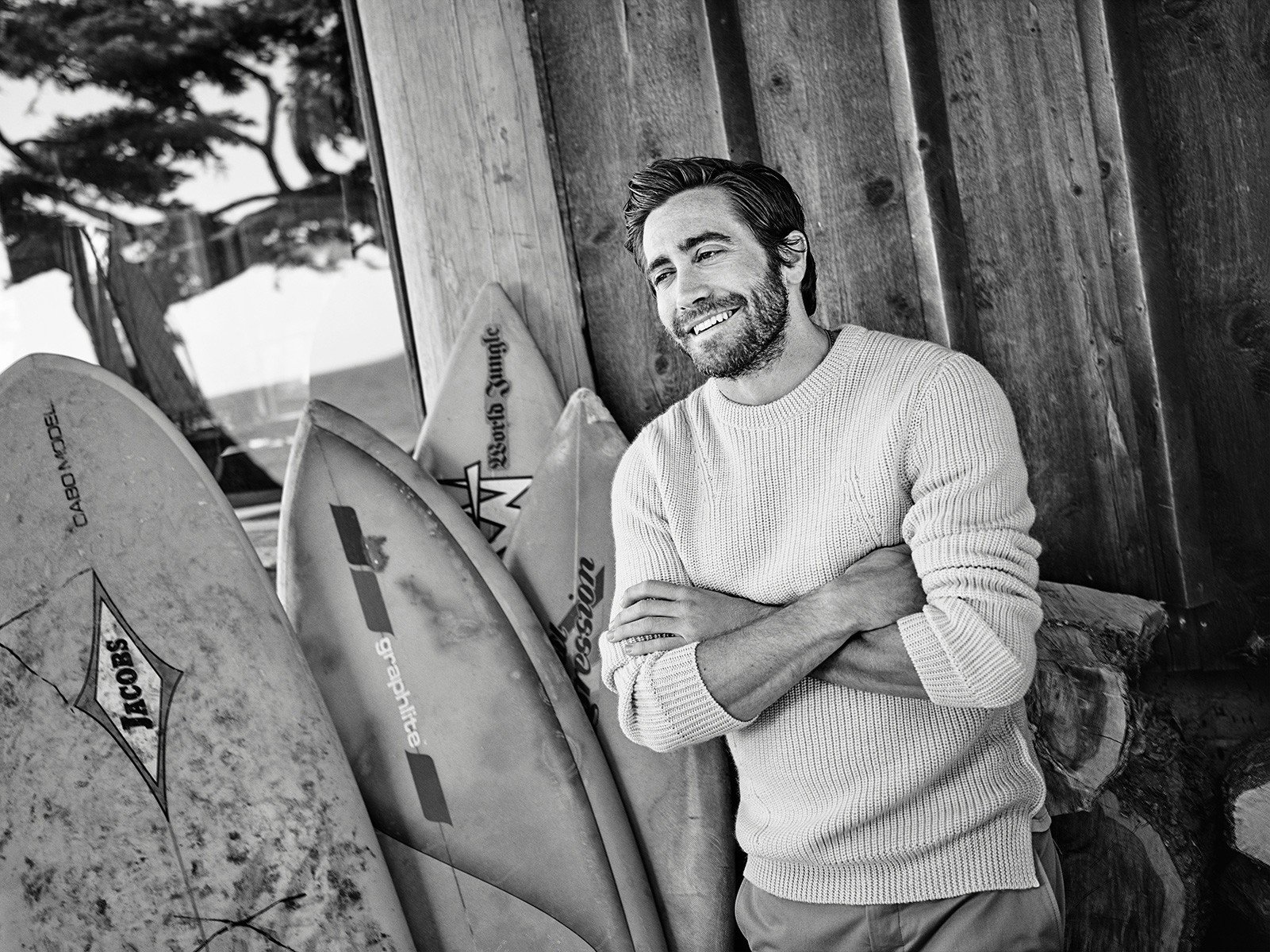 Jake Gyllenhaal Monochrome Men Smiling Actor Beards 1601x1200