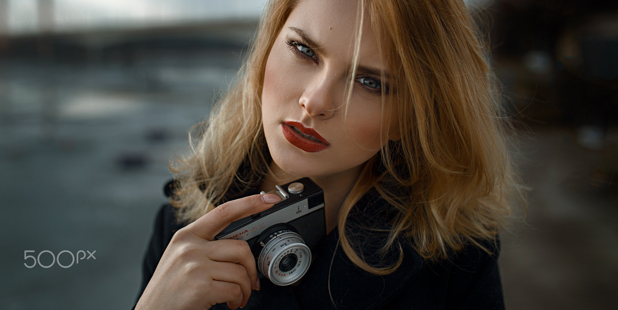 Women Blonde Face Portrait Red Lipstick Damian Piorko Depth Of Field Black Coat Polish Women 2000x1004