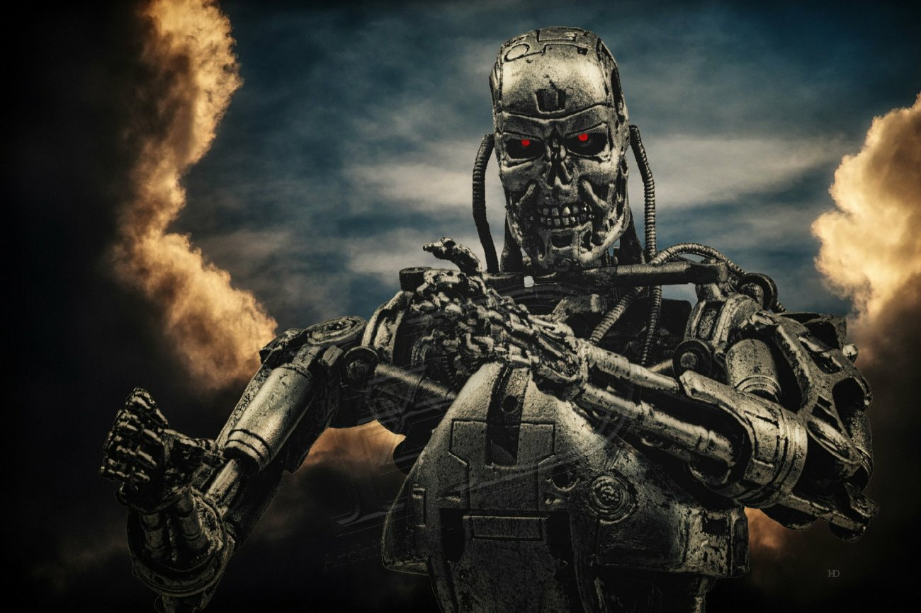 Terminator 500px Endoskeleton Cyborg Red Eyes Machine 1300x866