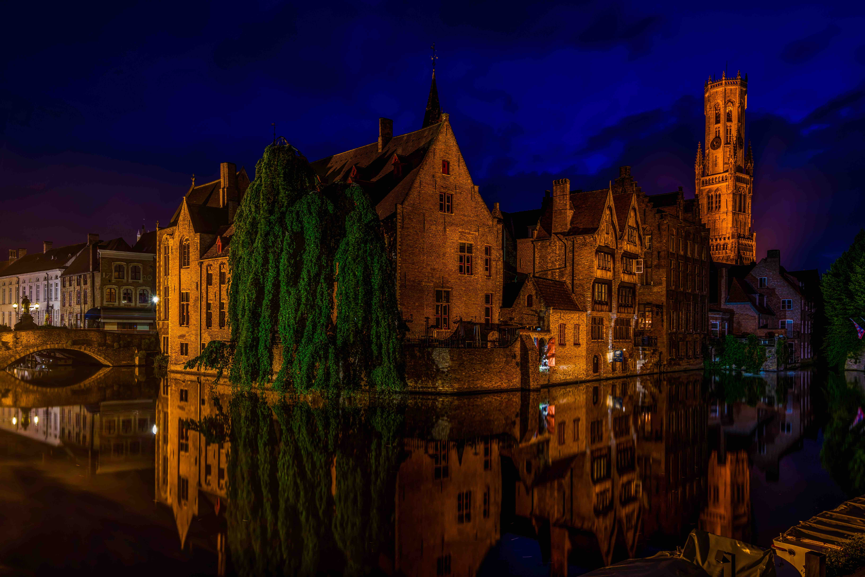 Bruges Belgium Night Canal Building Reflection 3000x2000