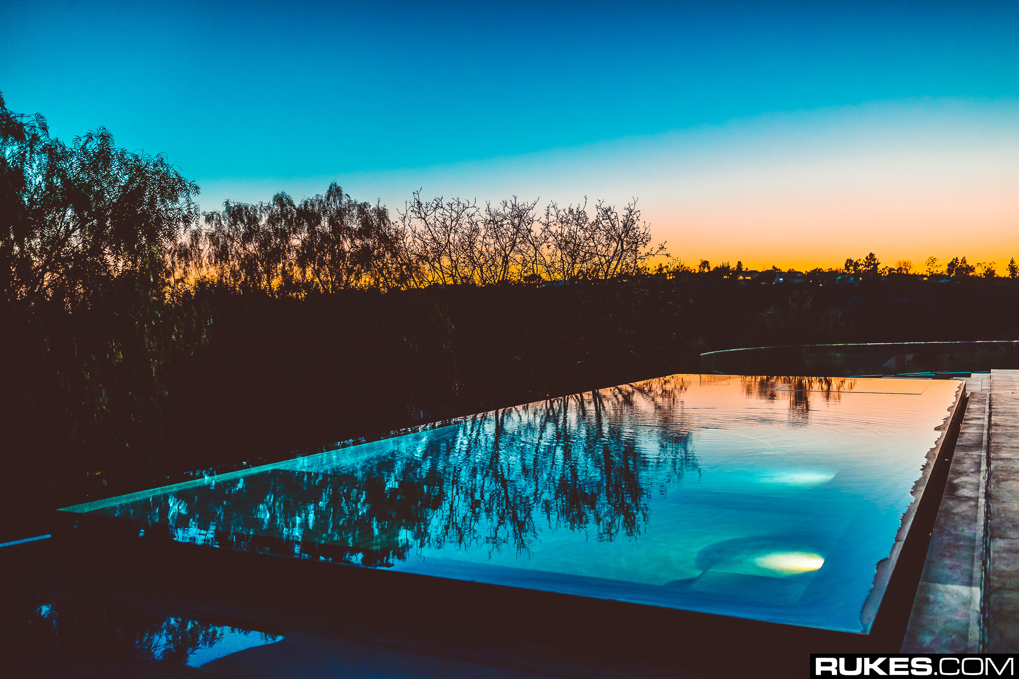 Swimming Pool Reflection Sunset Dead Trees Rukes Photography 2048x1365