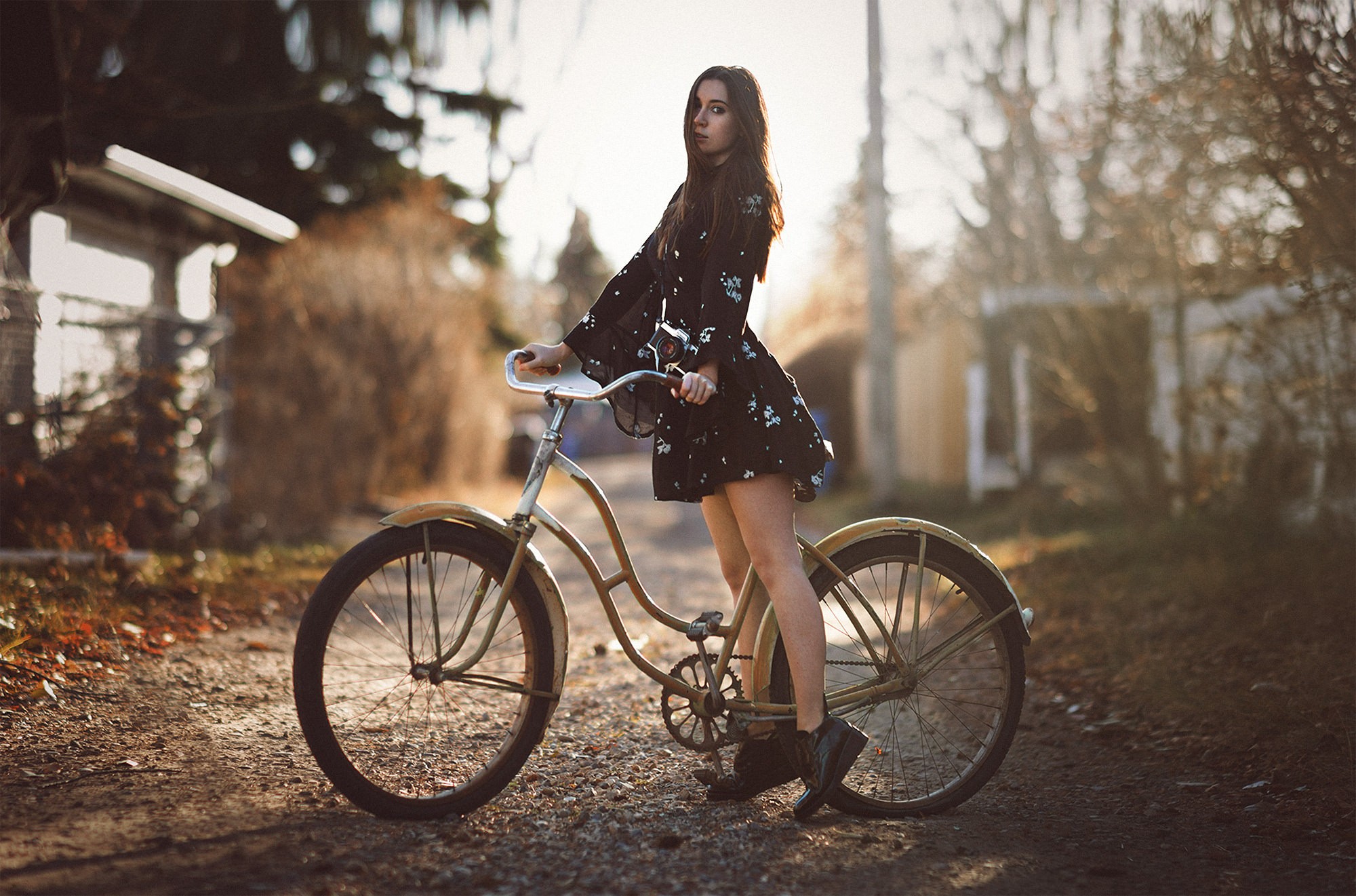 Women Dress Shoes Women With Bikes 2000x1321