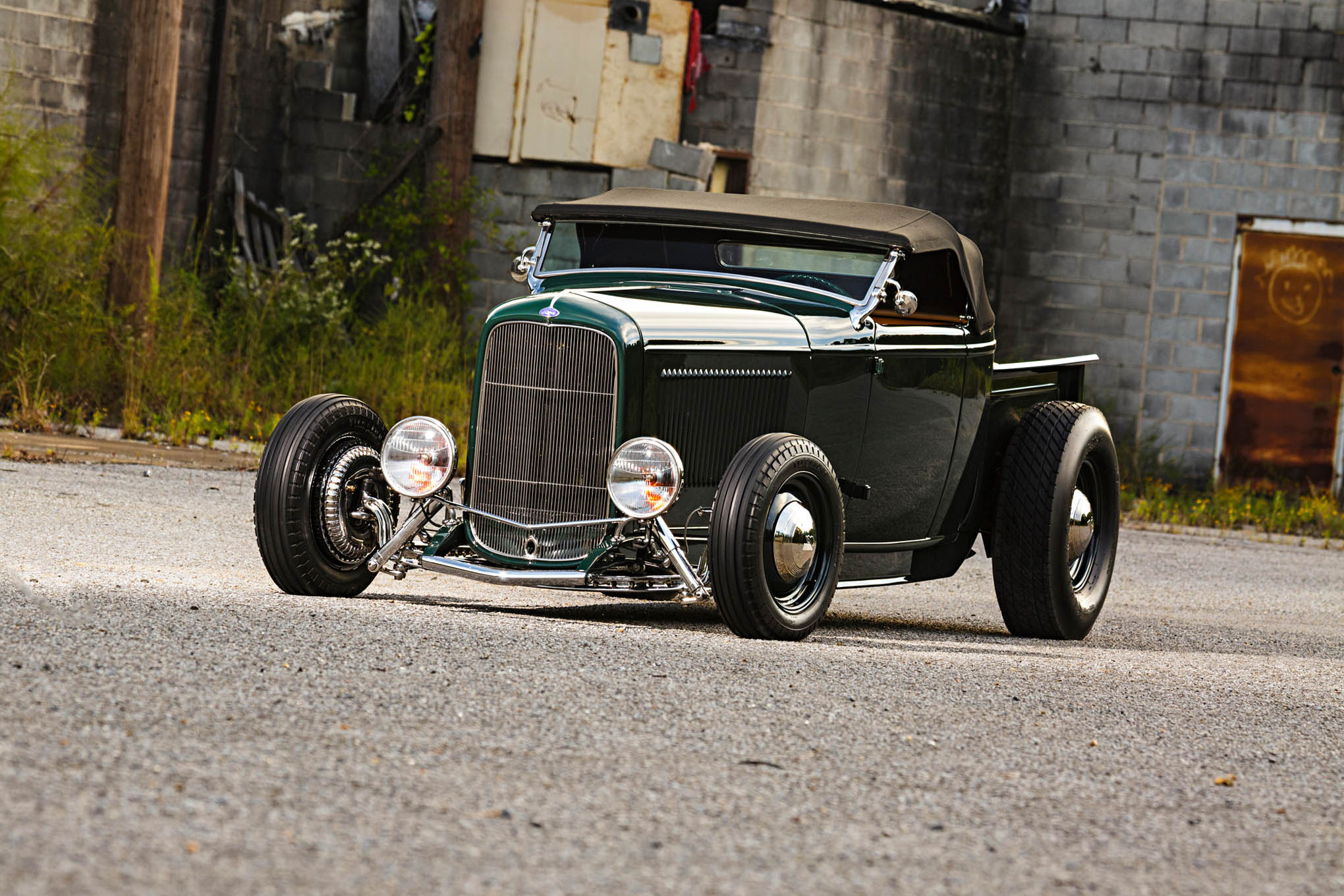 1932 Ford Roadster Hot Rod Vintage Car Pickup Truck 2040x1360