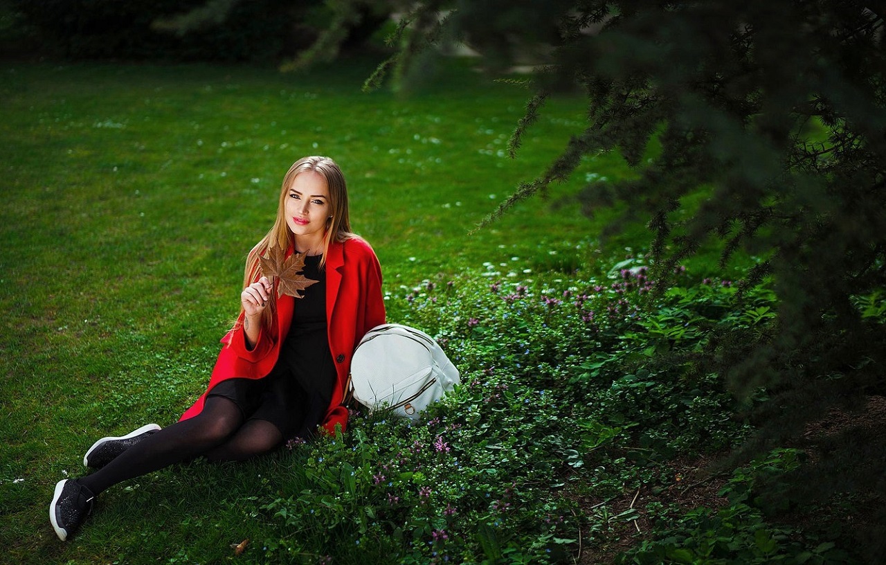 Blonde Women Model Maria Puchnina Women Outdoors Red Jackets Black Dress Jacket Legs Together Russia 1280x816