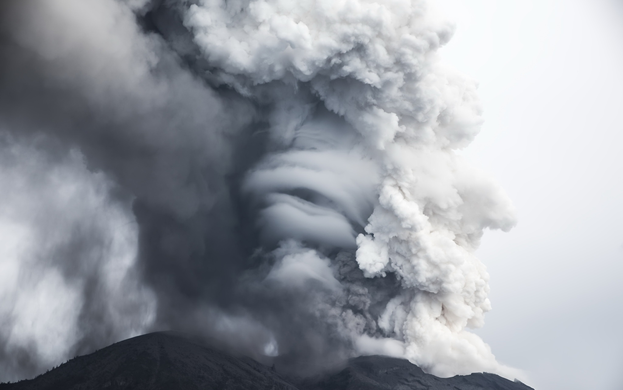 Bali Volcano Eruptions Nature 2048x1281