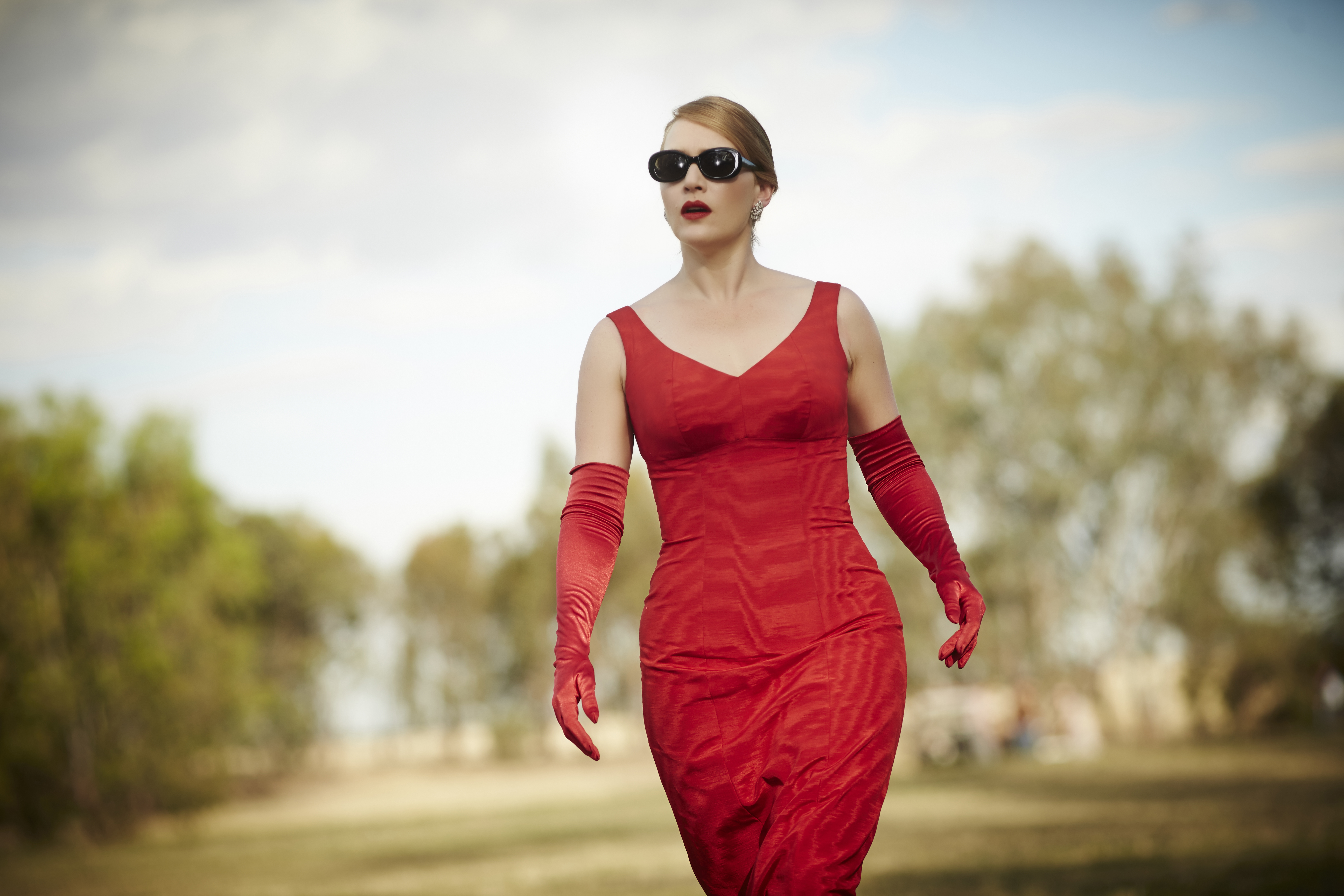 Kate Winslet Red Dress Sunglasses The Dressmaker 5184x3456