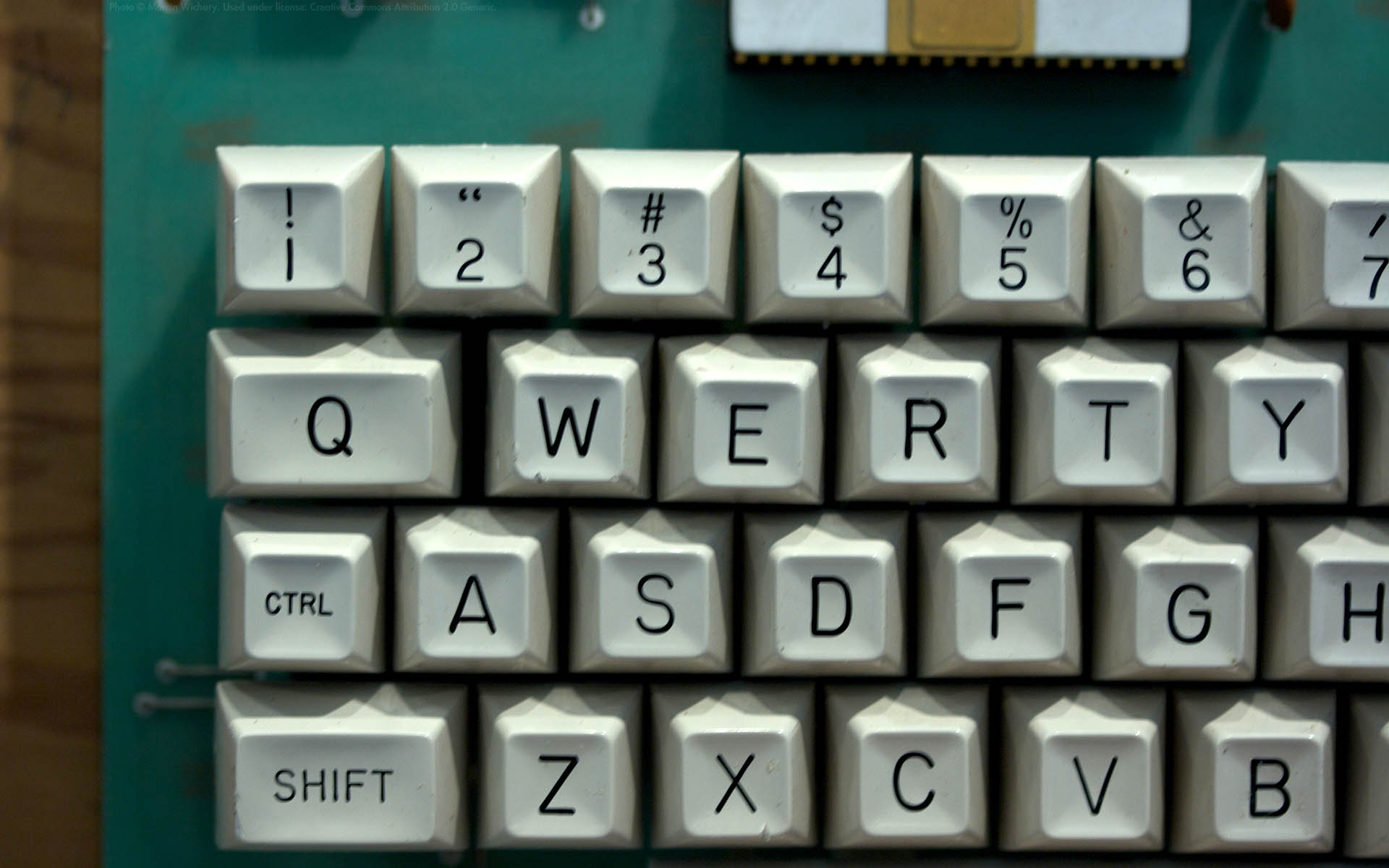 Technology Keyboard 1920x1200
