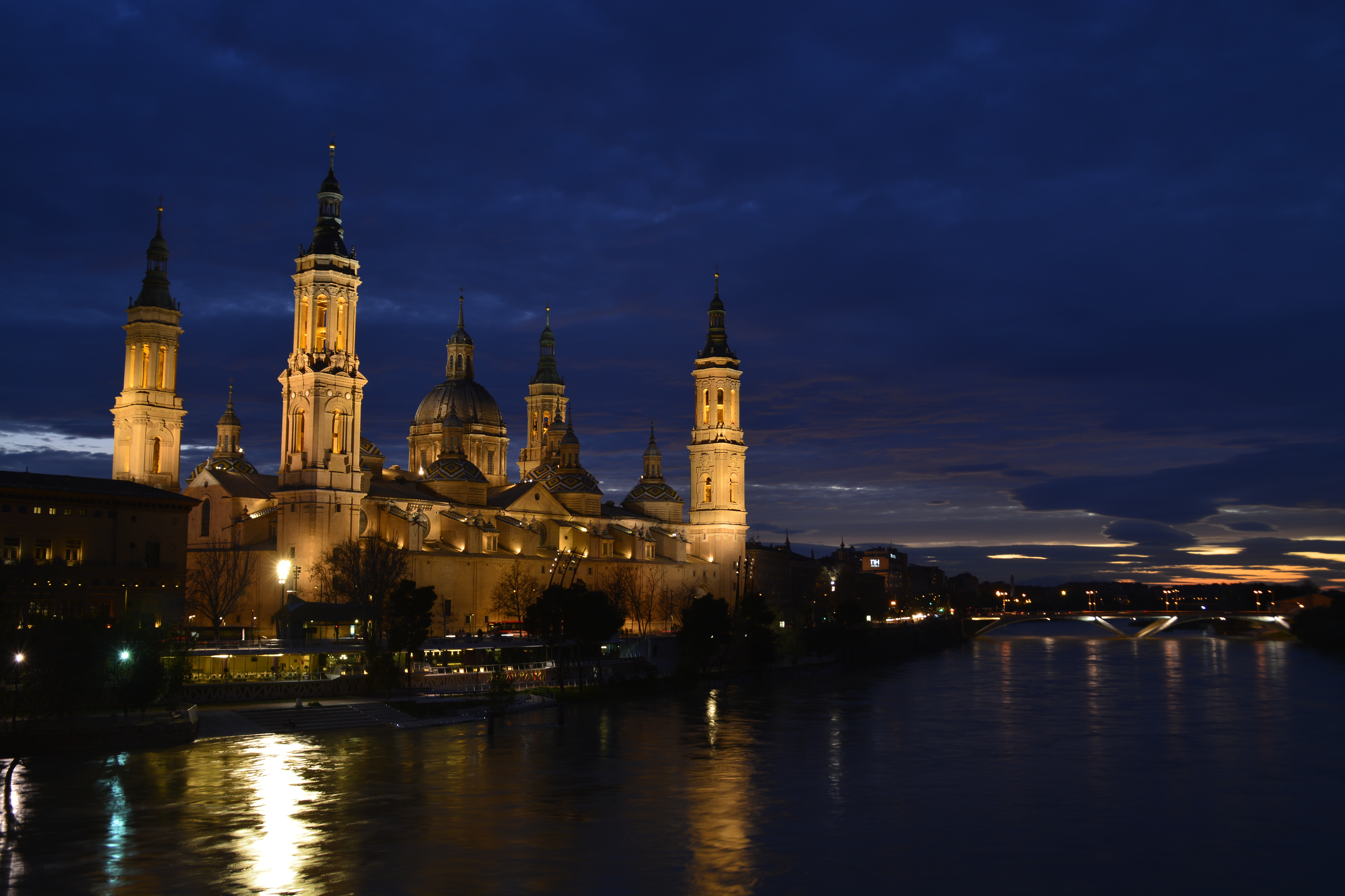 Basilica Of Our Lady Of The Pillar Basilica Spain Night River Monument 6000x4000