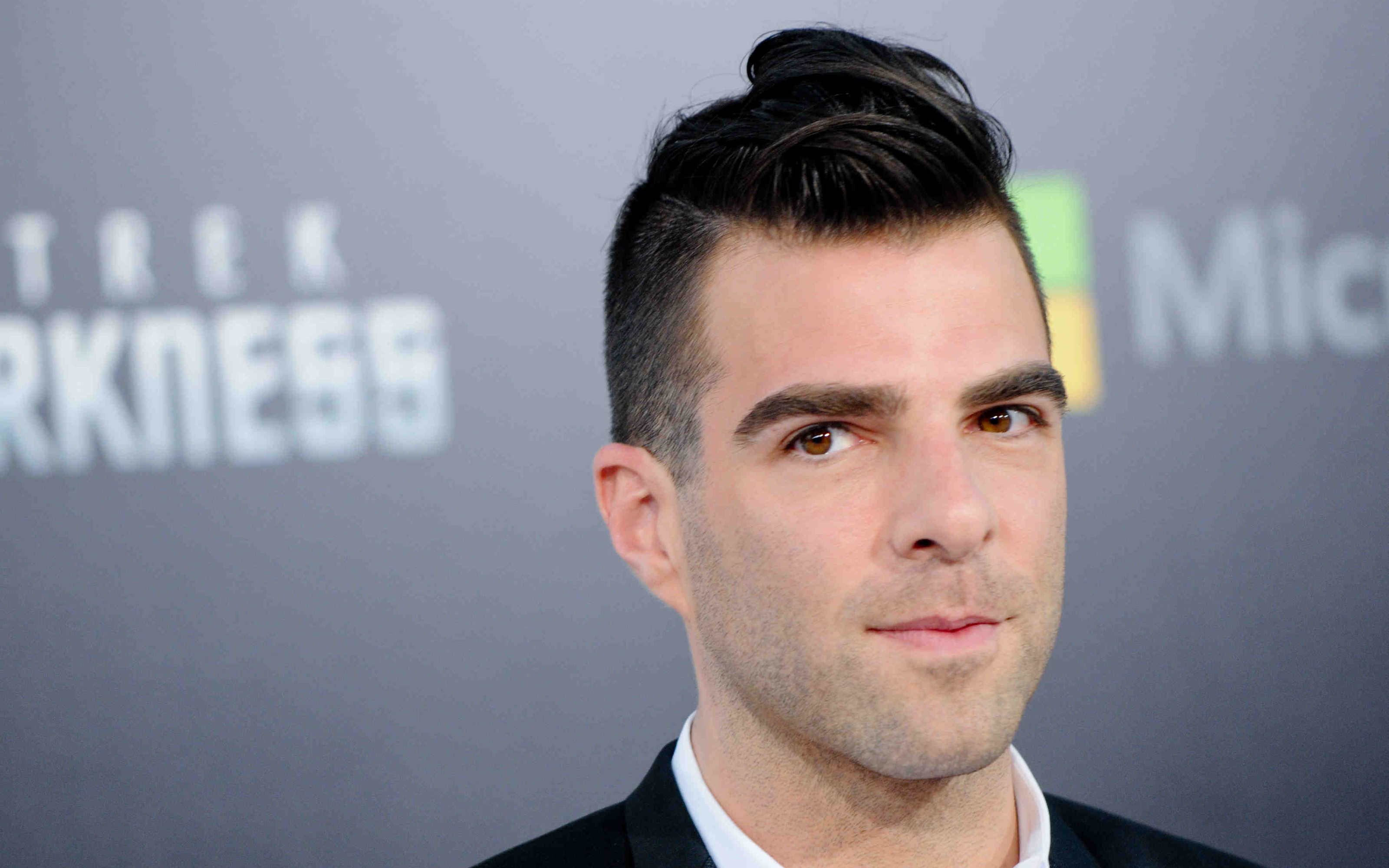 Actor American Zachary Quinto 3200x2000