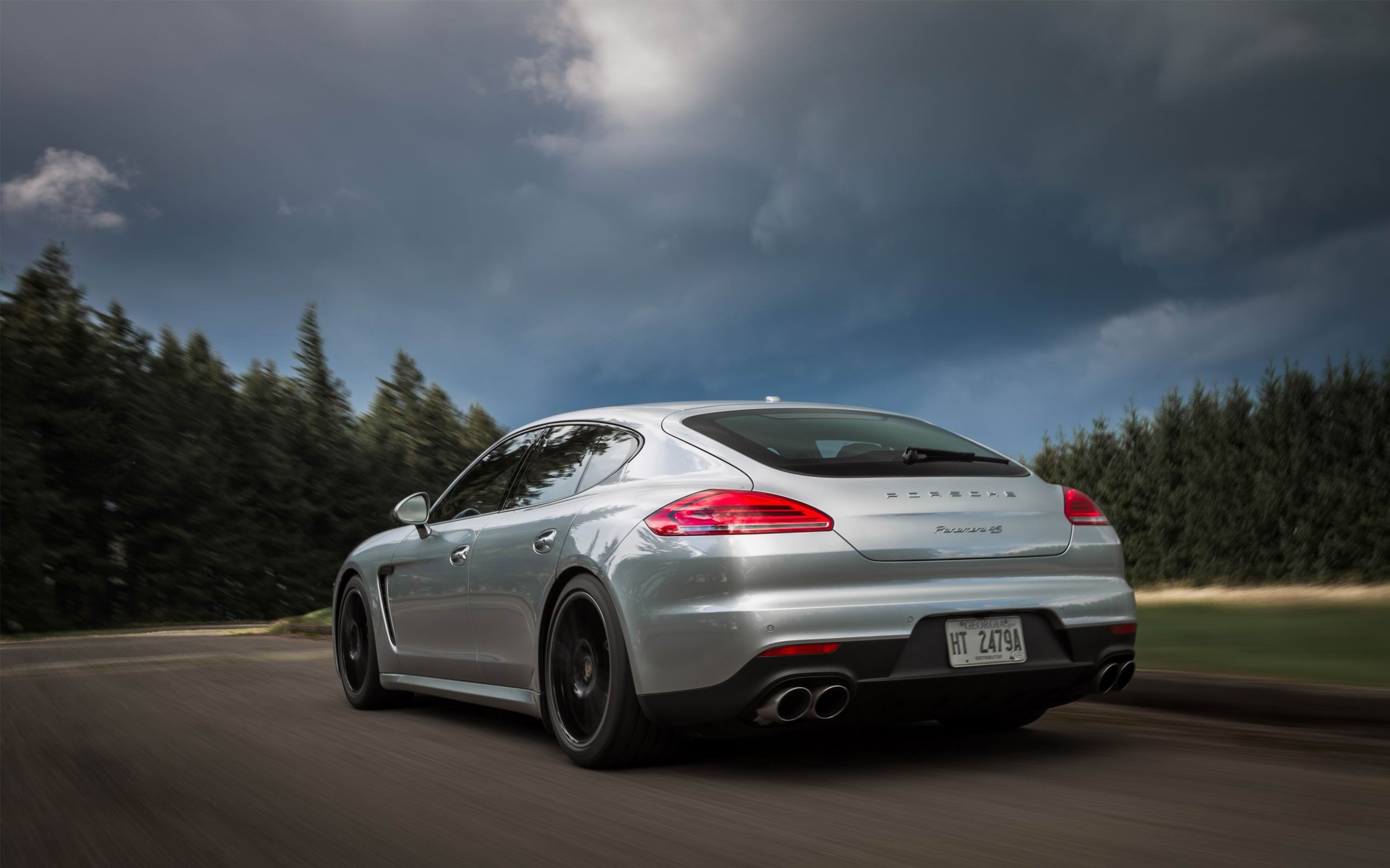 Vehicles Porsche Panamera 4S 2560x1600