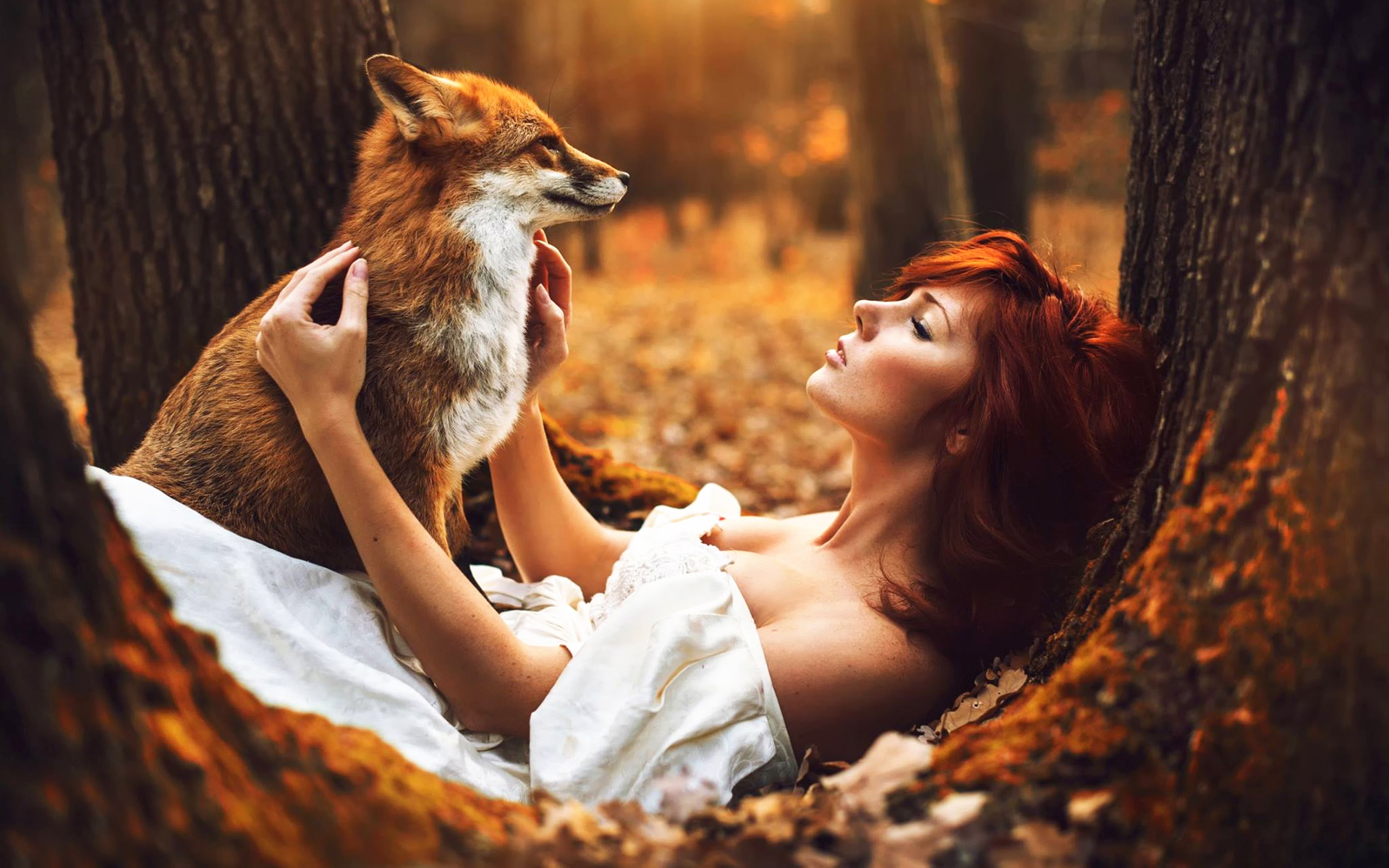 Woman Girl Redhead Red Fox Forest 1920x1200