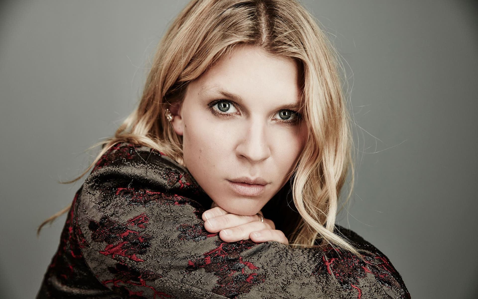 Actress Blonde Clemence Poesy 1920x1200