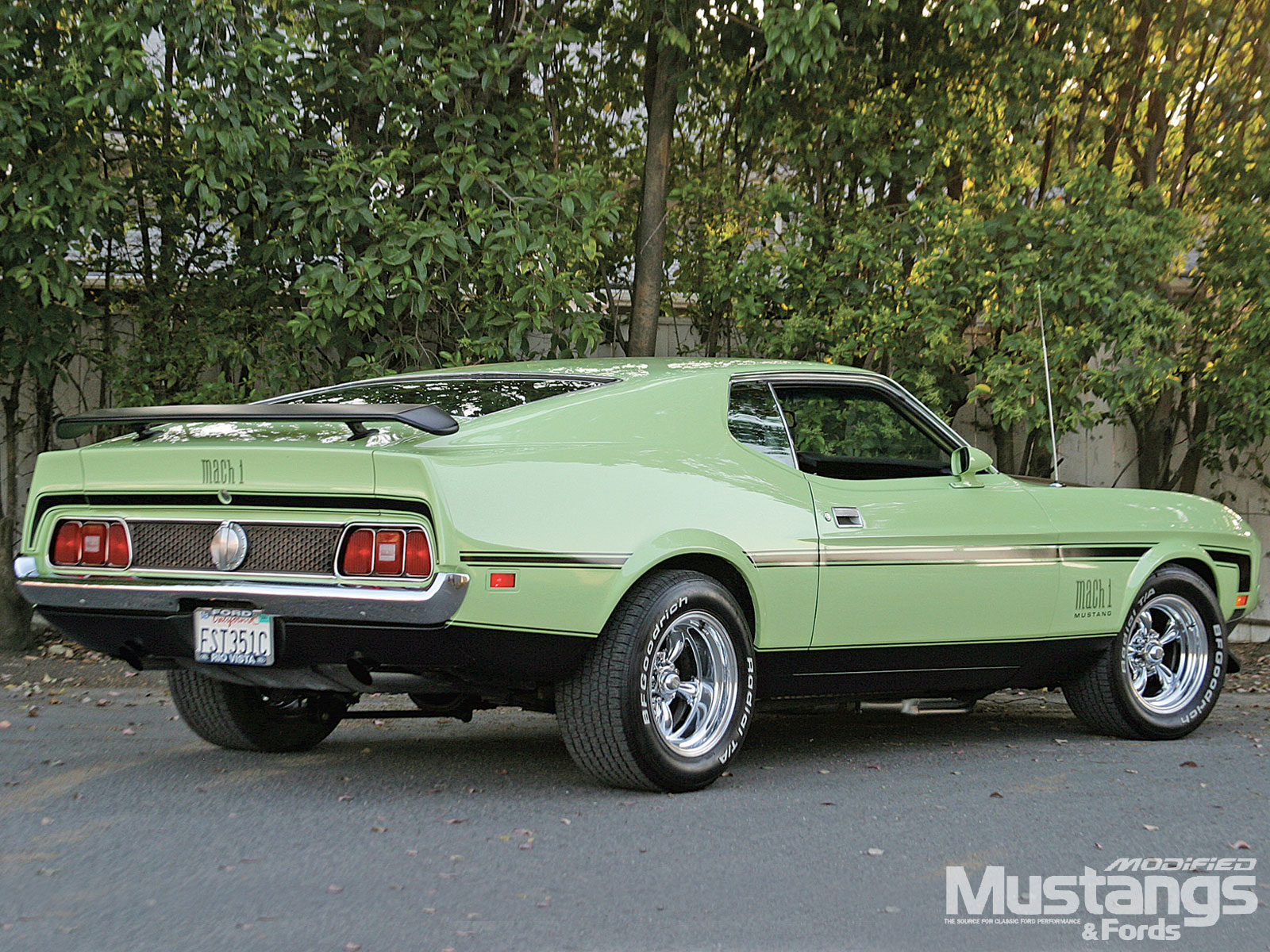 Ford Muscle Car Classic Car Ford Mustang Mach 1 Fastback Green Car 1600x1200