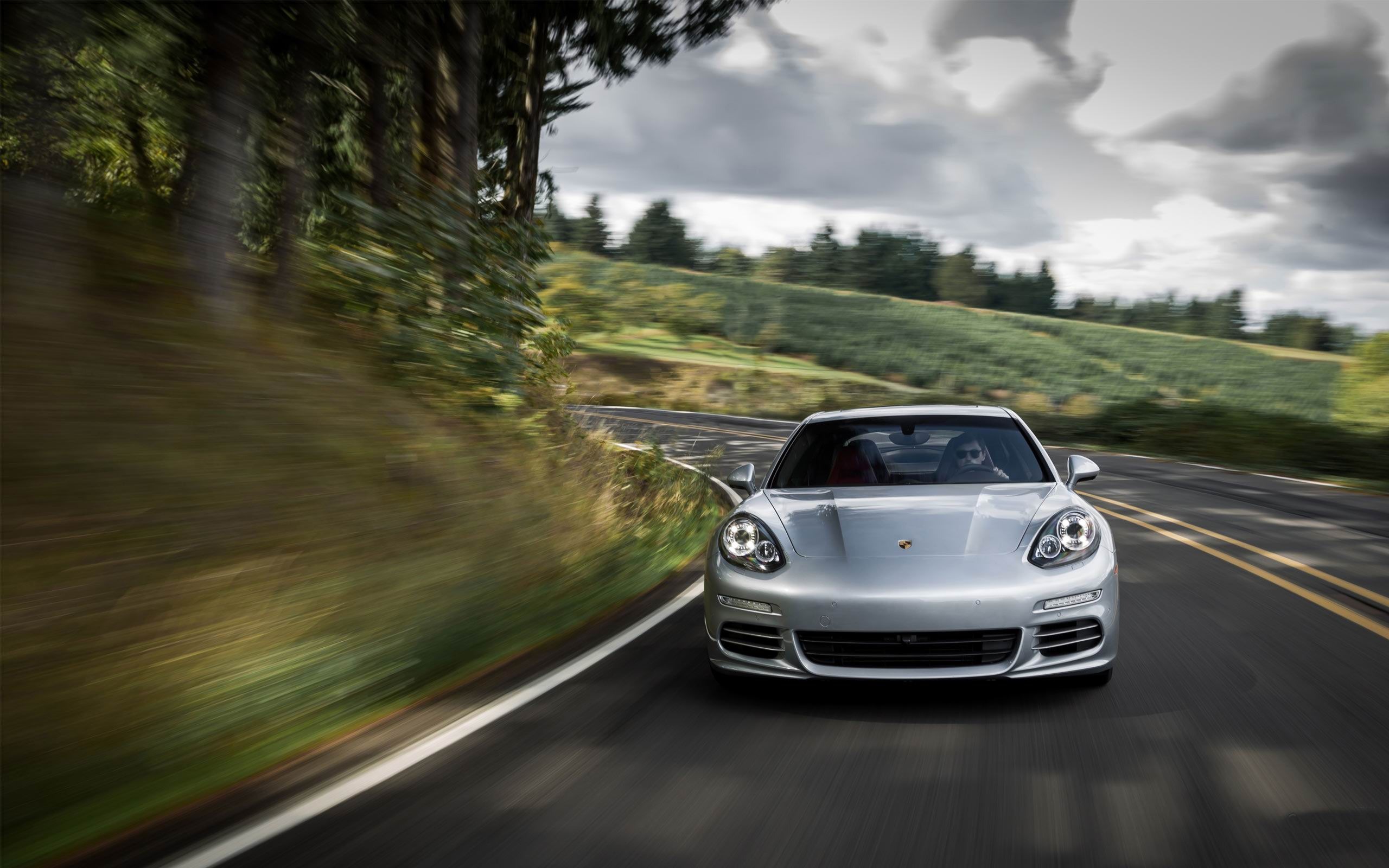 Vehicles Porsche Panamera 4S 2560x1600