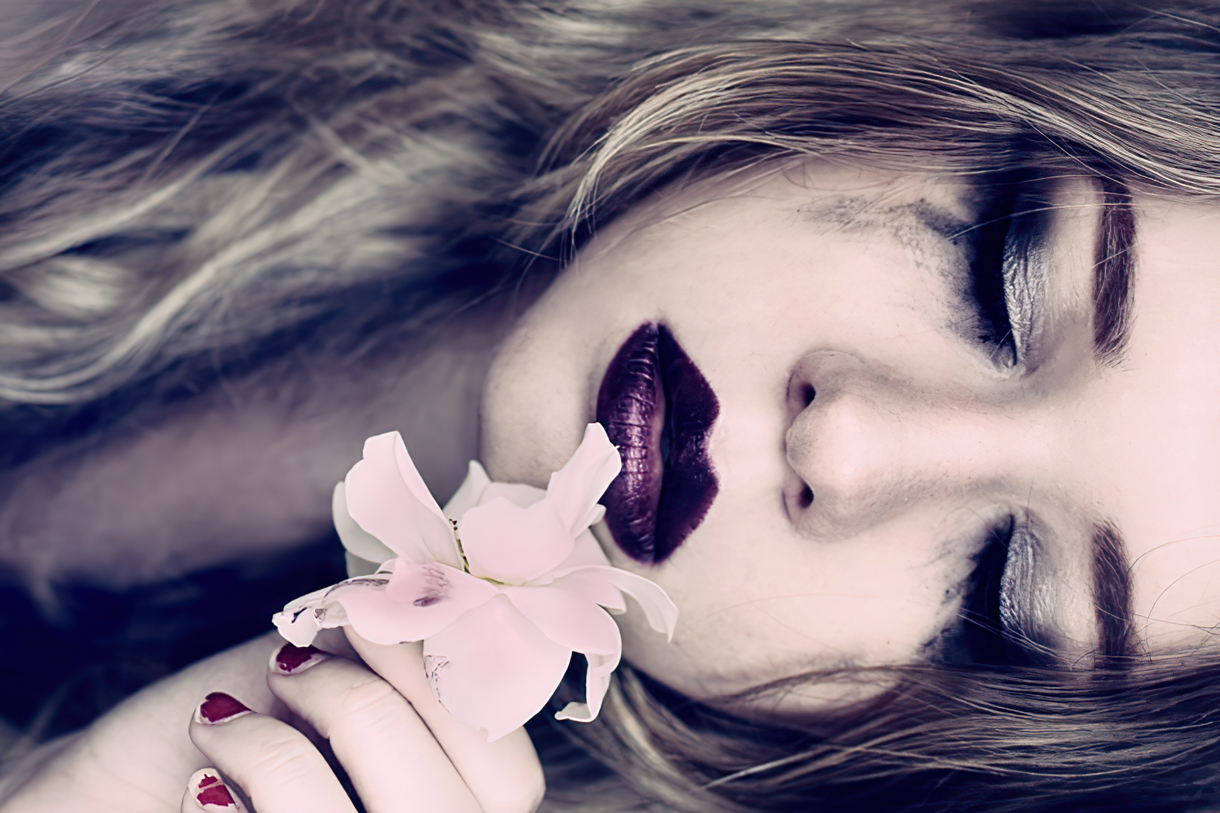 Crying Smudged Makeup Flowers Women Face Lipstick Painted Fingernails Blonde Emotion Emotions Emotio 2400x1600