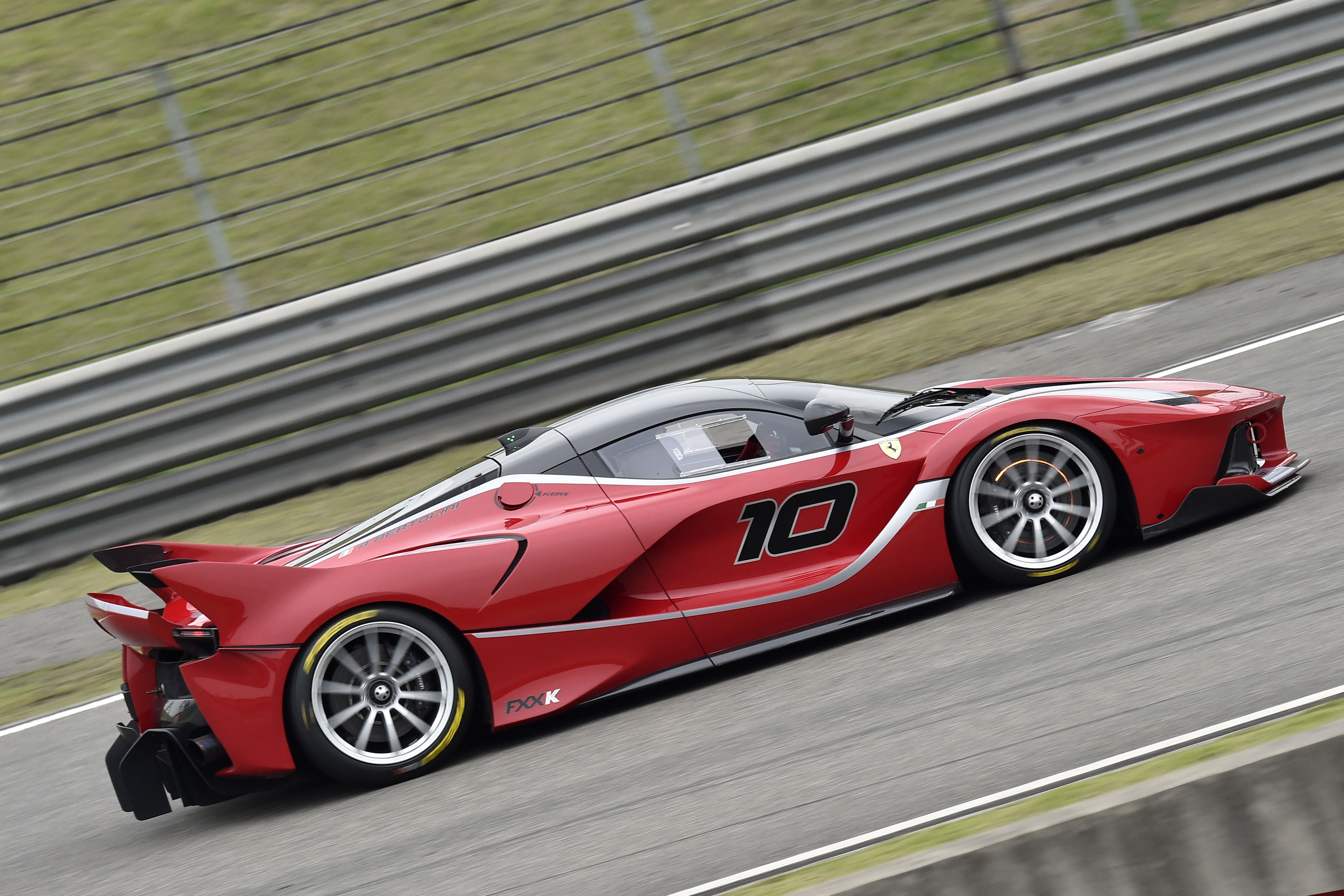 Ferrari Fxx K 3868x2579