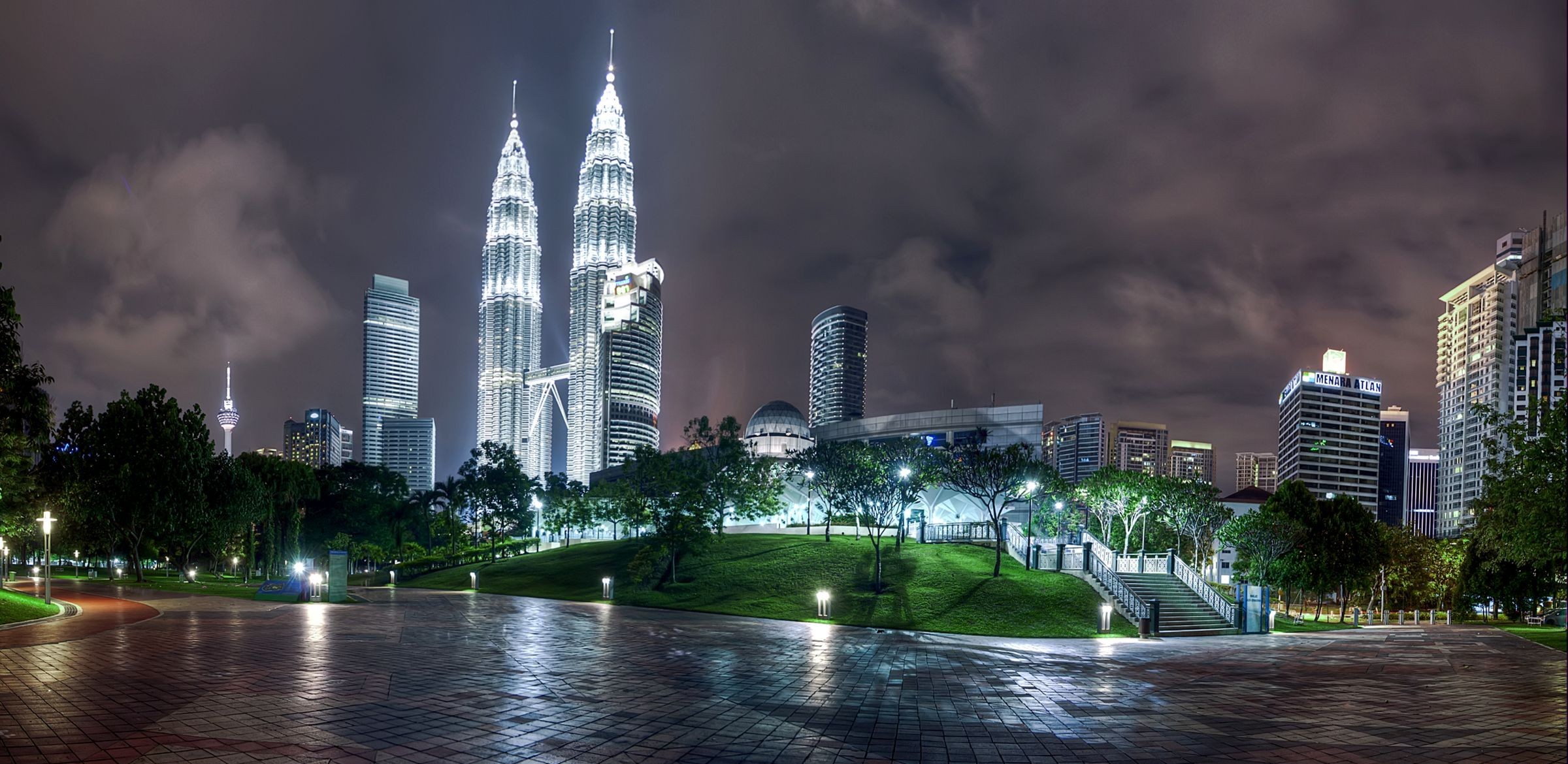 Kuala Lumpur Malaysia Petronas 2400x1170