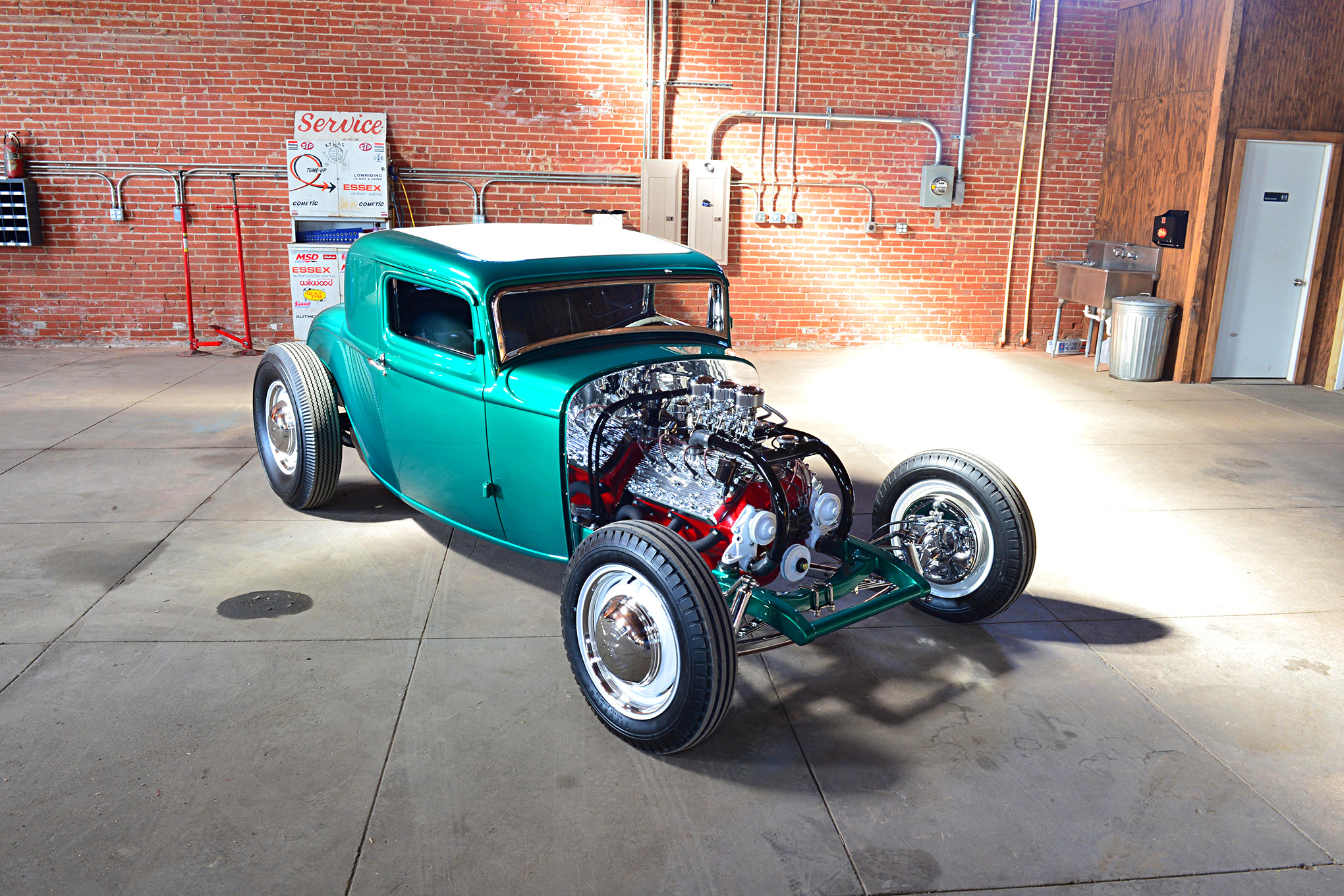 1932 Ford 5 Window Coupe Hot Rod Vintage Car 2040x1360