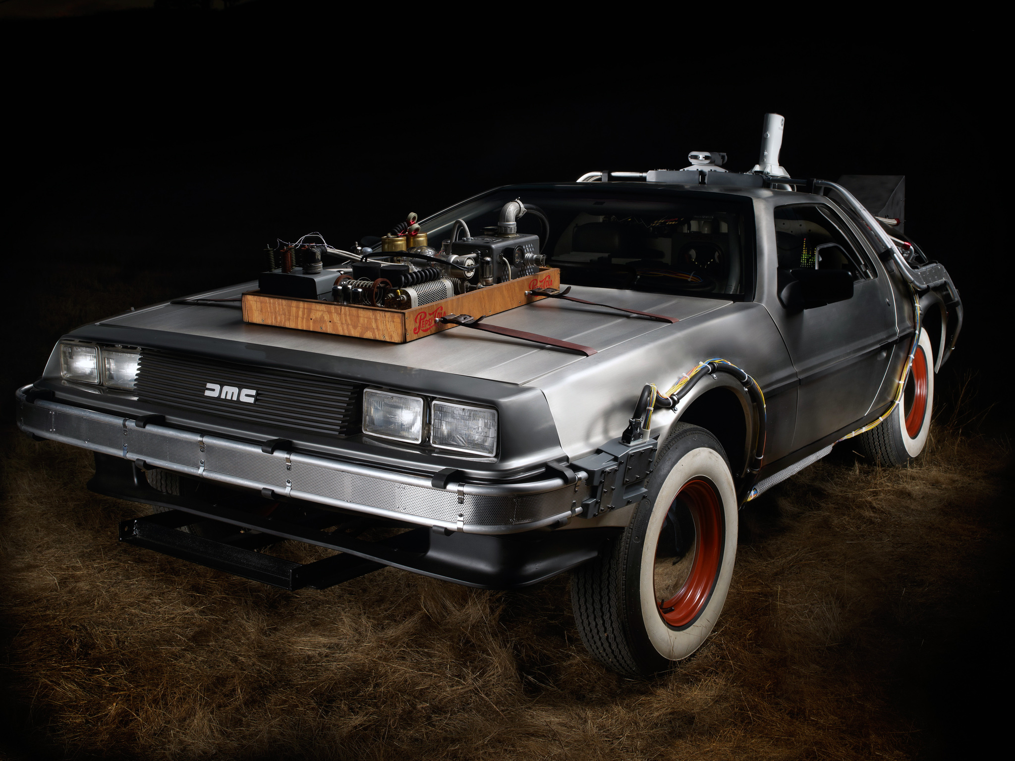 Back To The Future Movie DeLorean Car 2048x1536