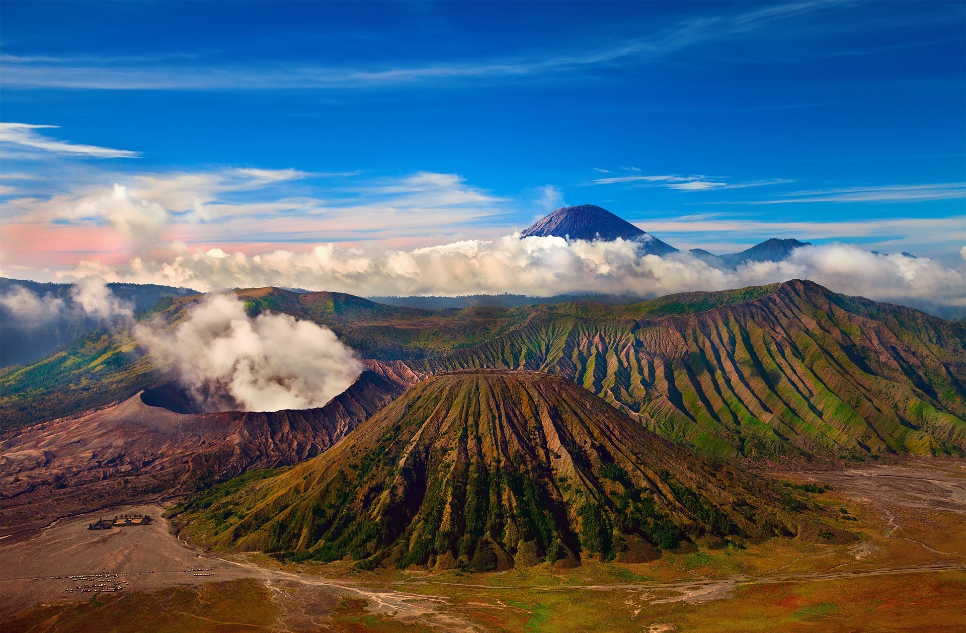 Volcano Java Indonesia Indonesia Cloud 1920x1258