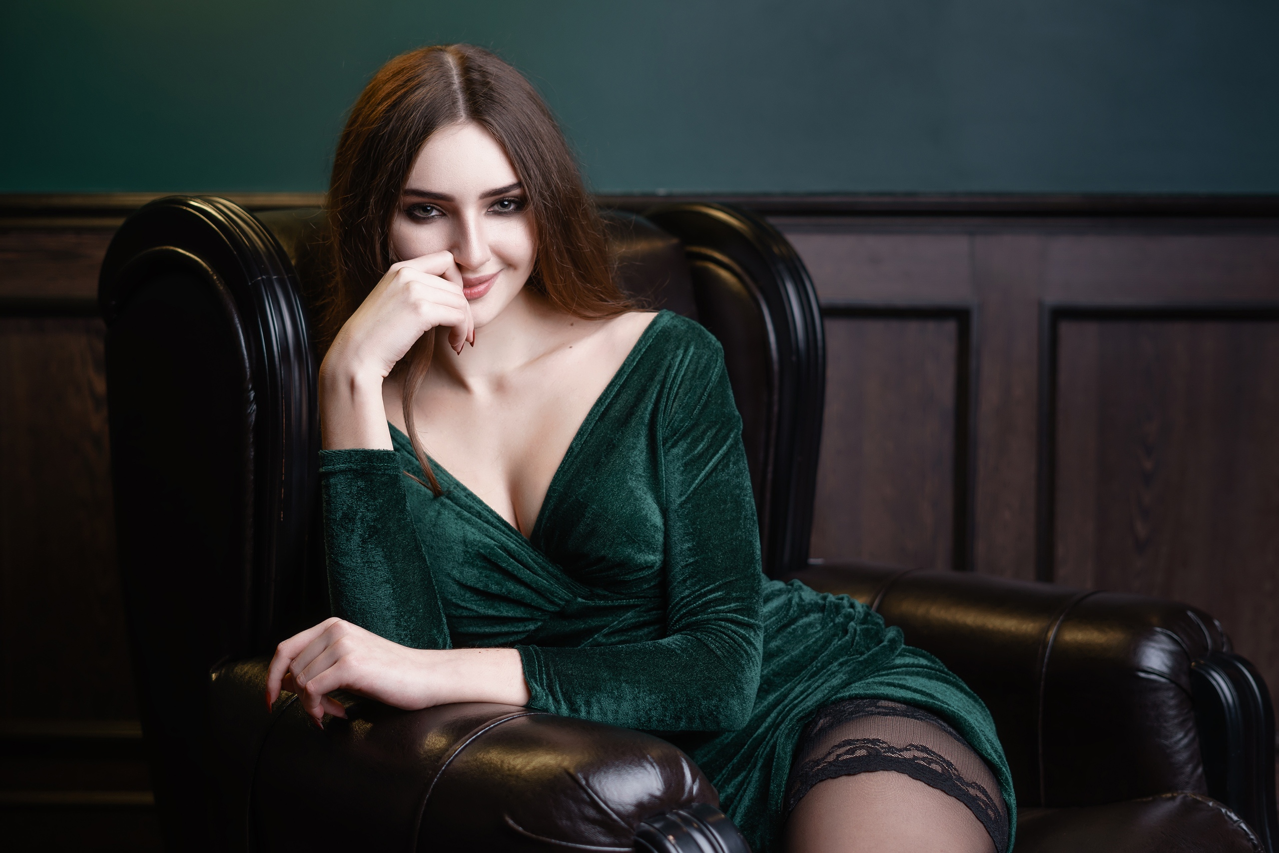 Women Model Looking At Viewer Brunette Smiling Clavicles Dress Black Legwear Sitting Couch Portrait  2560x1707