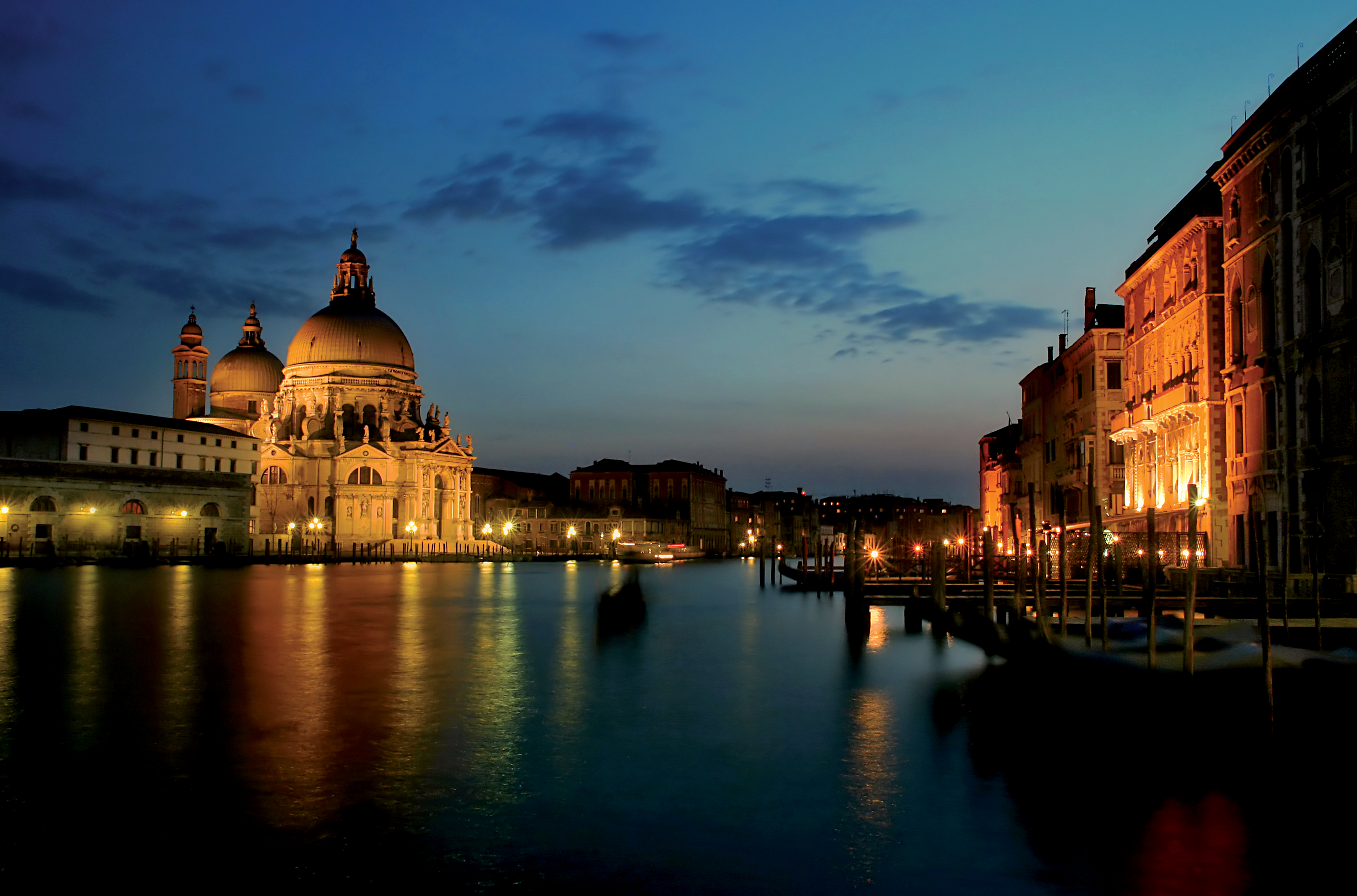 Canal City Gondola Italy Light Night Venice 6080x4016