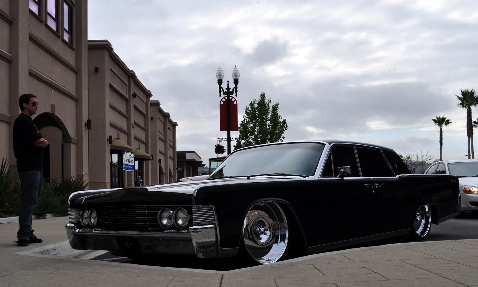Continental Lincoln 1600x962