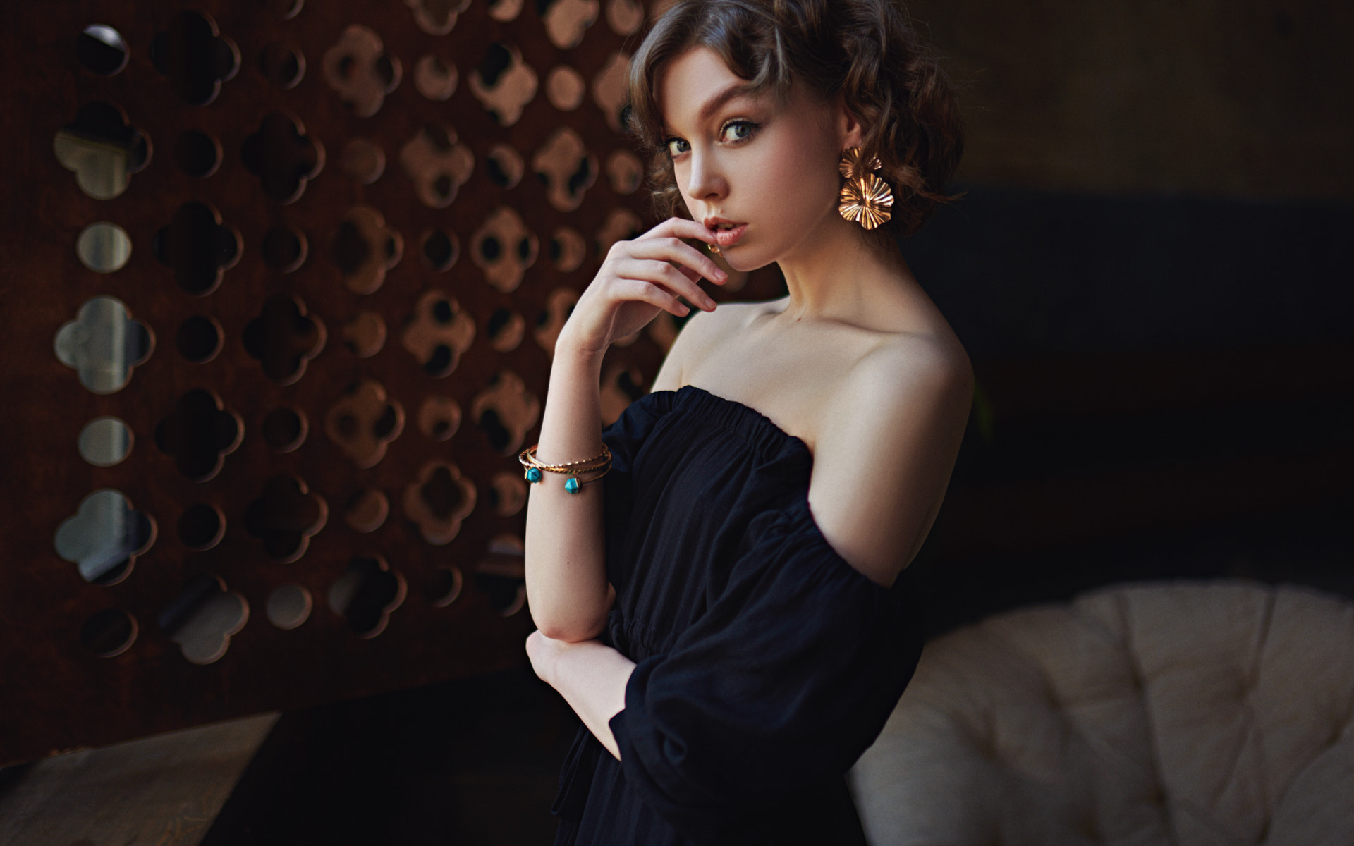 Sergey Fat Women Olya Pushkina Brunette Short Hair Jewelry Earring Dress Bracelets Bare Shoulders Bl 1920x1200