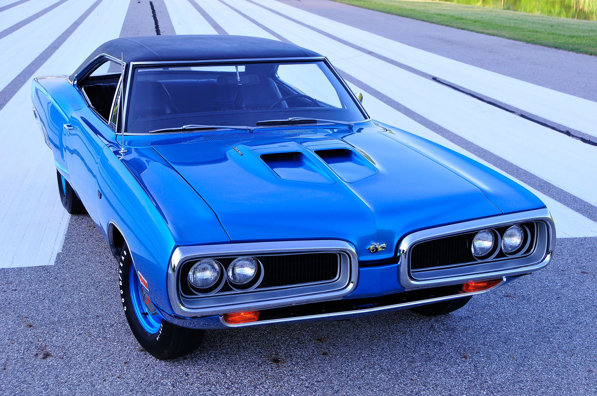 Dodge Coronet Super Bee Hardtop Coupe 2048x1360