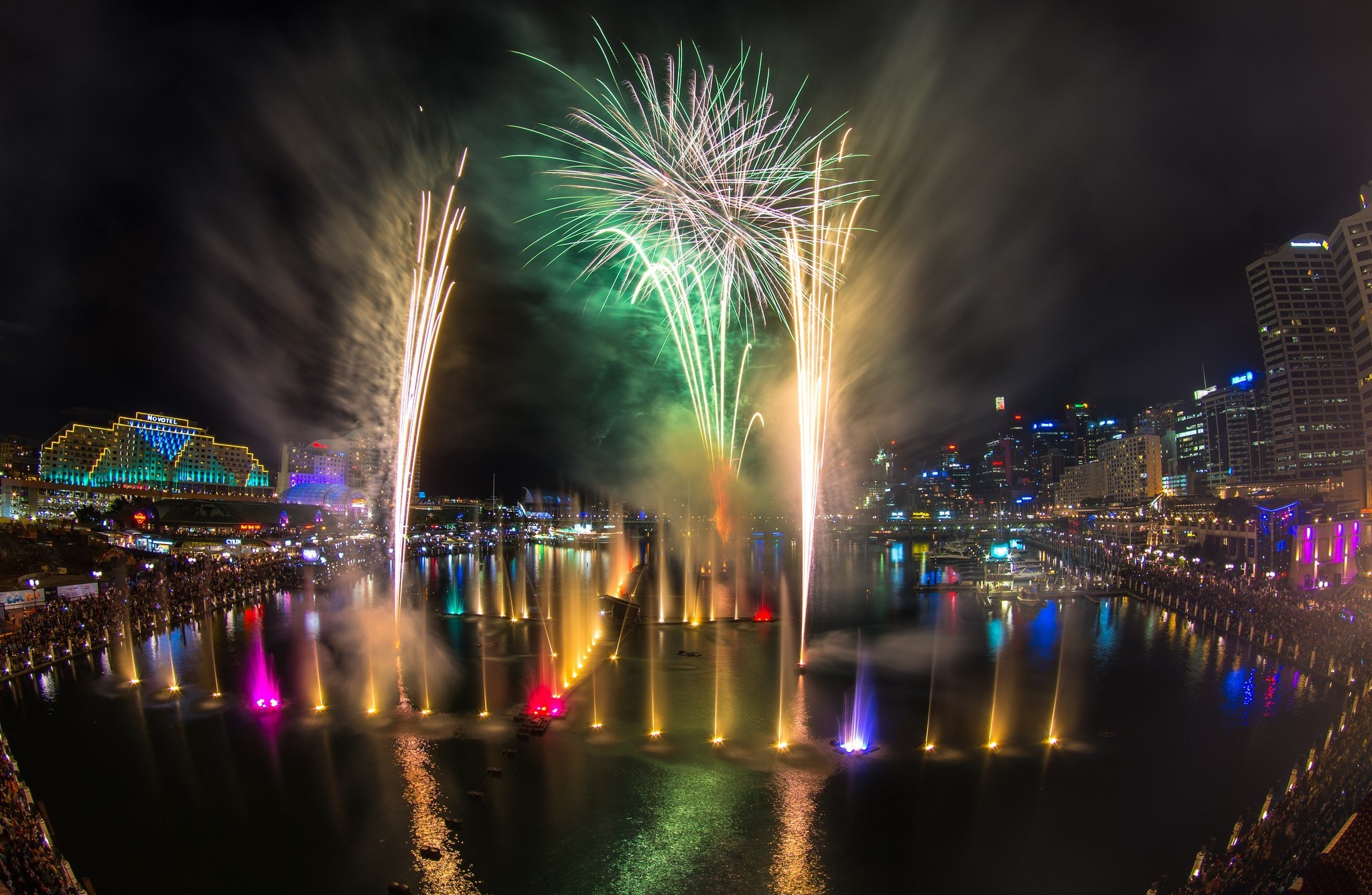 Sydney Australia Fireworks Darling Harbour 2048x1336
