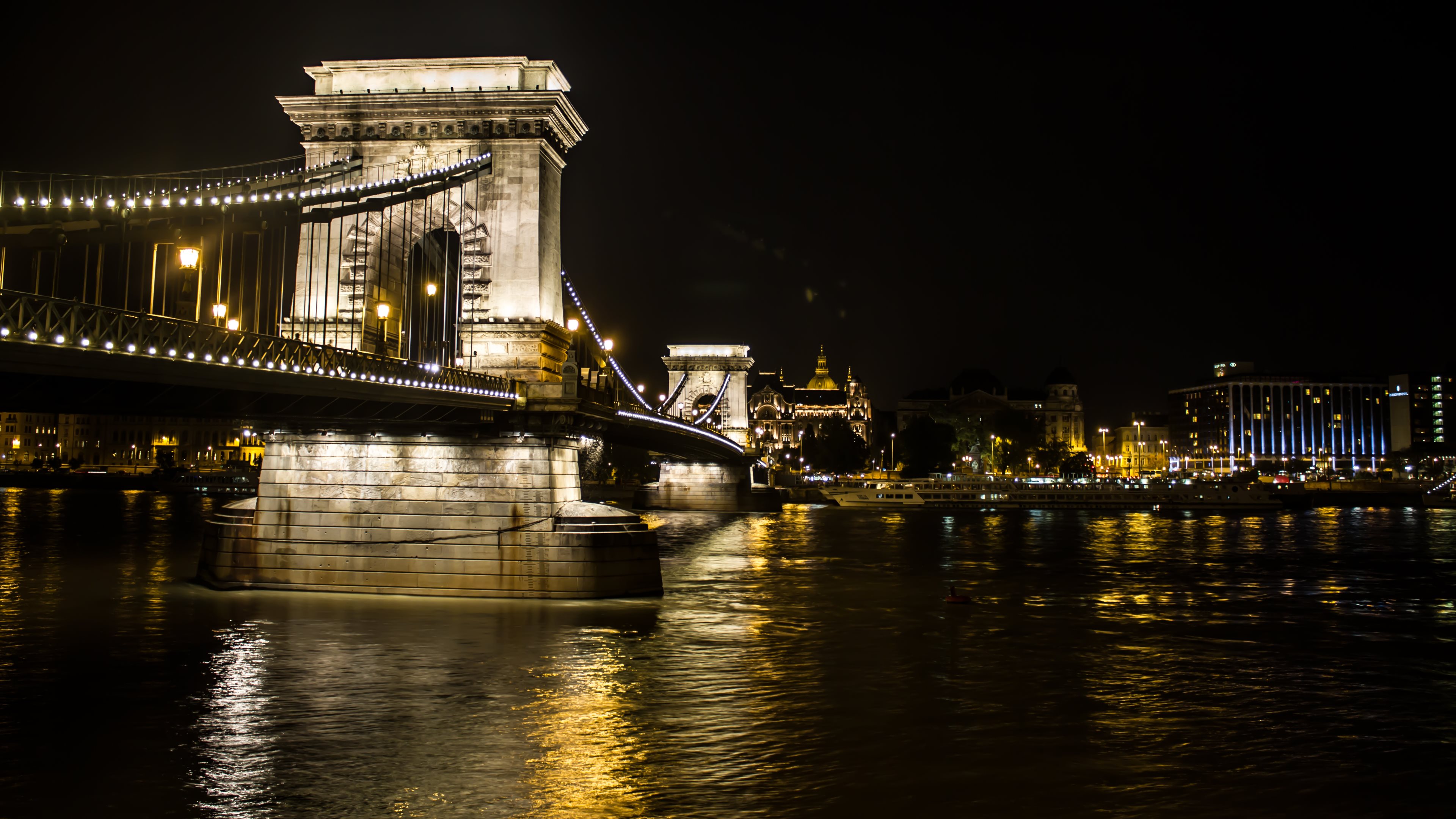 Bridge Budapest Chain Bridge City Danube Hungary Light Night 3840x2160