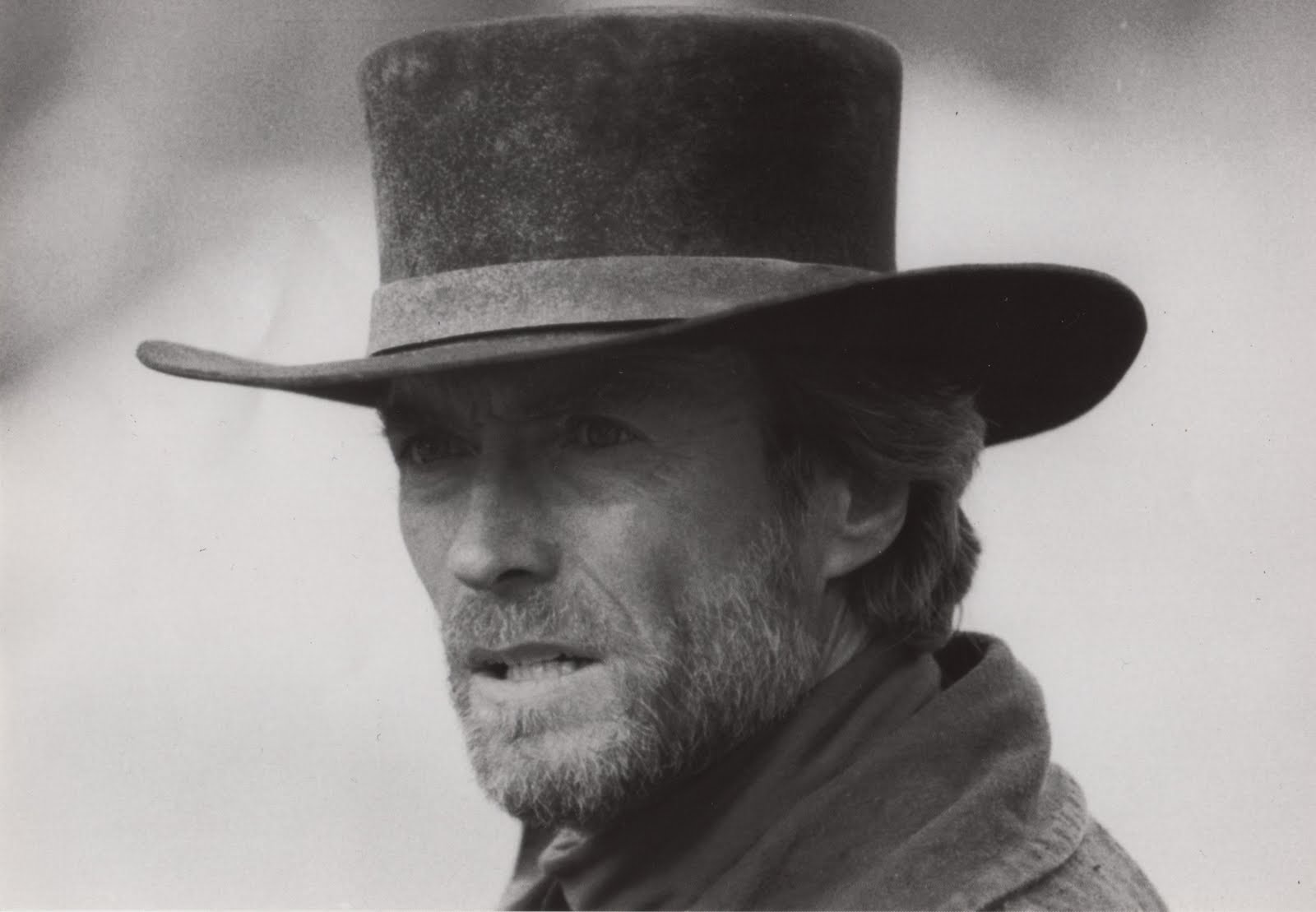 Clint Eastwood 1600x1109