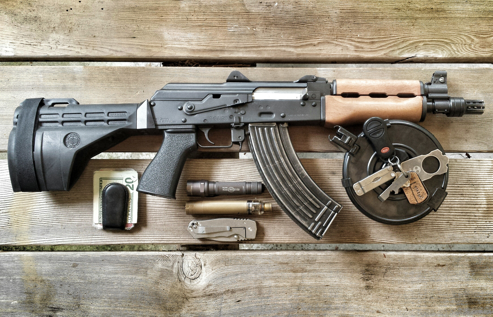Weapons AK 47 2048x1318