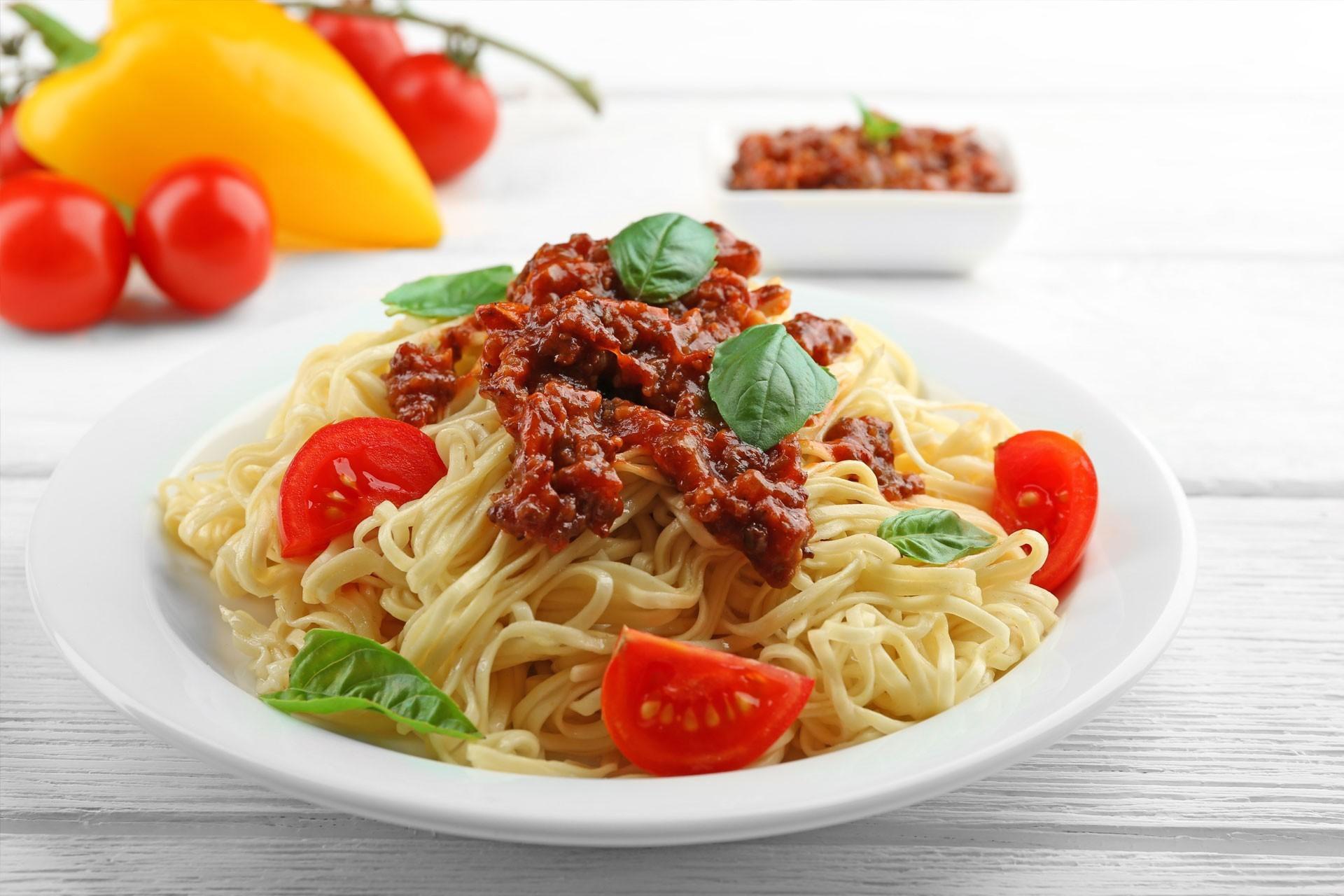 Colorful Pasta Noodles Tomatoes Food Spaghetti Basil Paprika Food 1920x1280