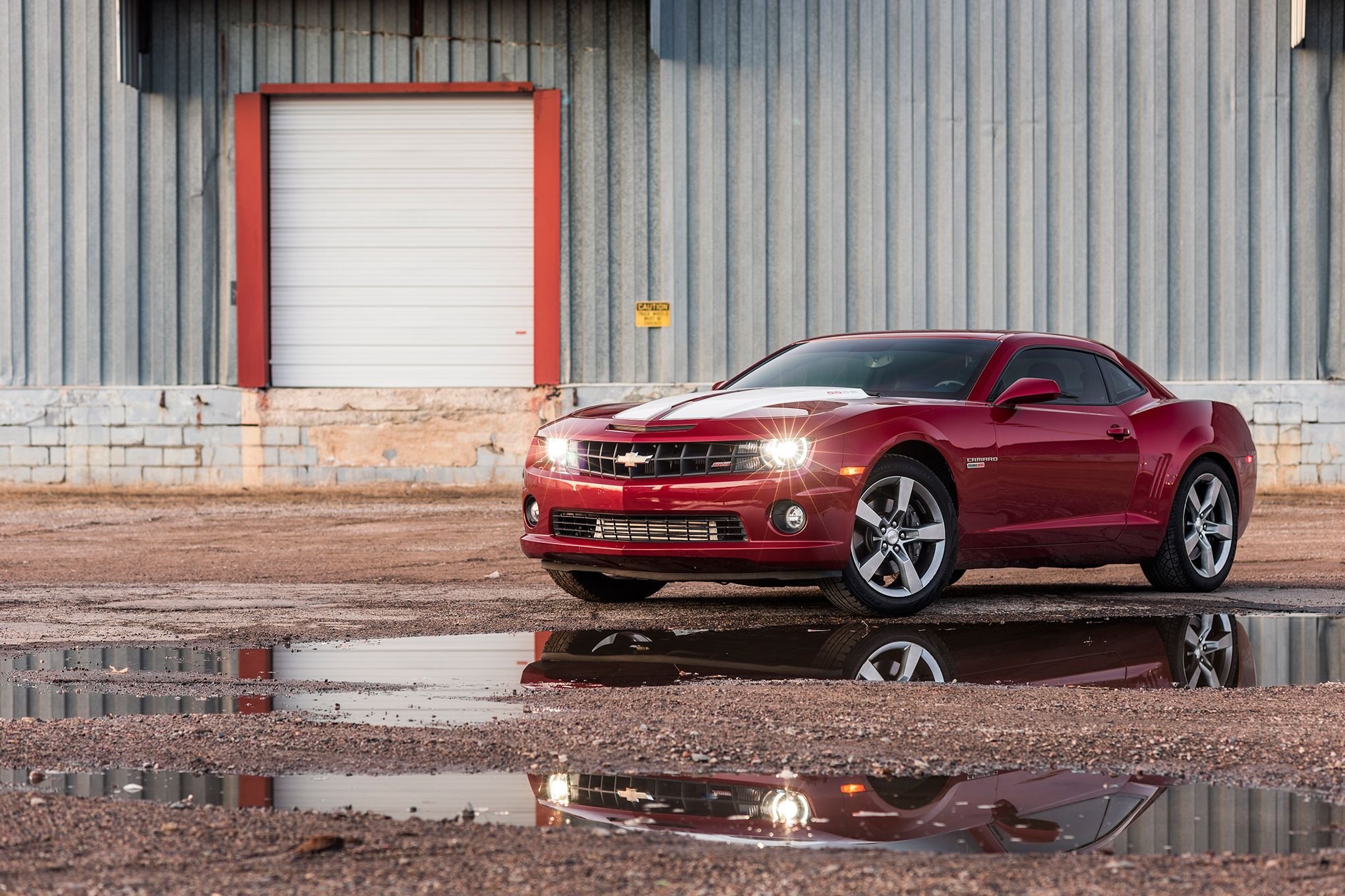 Chevrolet Red Car 2040x1360