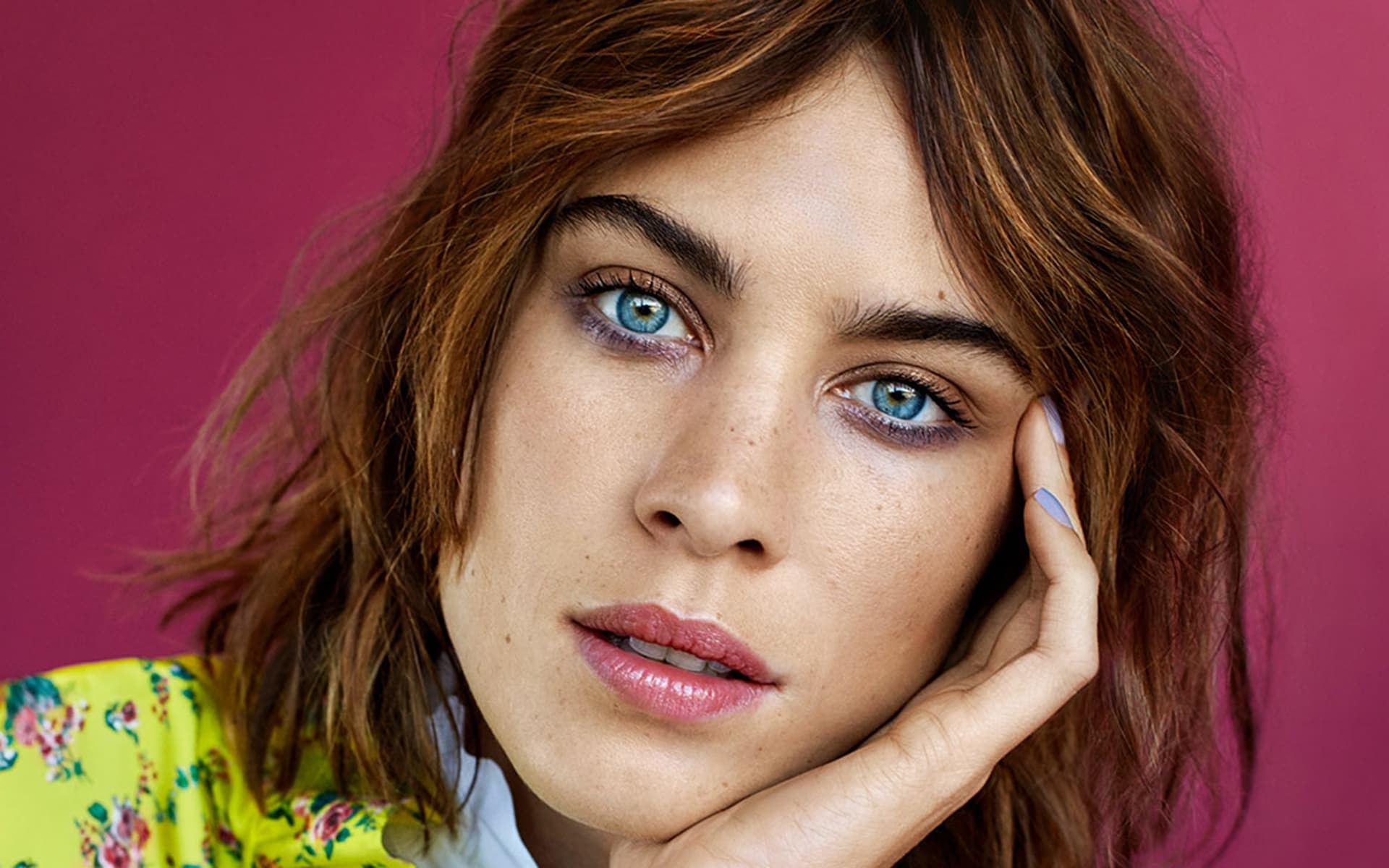 Alexa Chung Blue Eyes Brunette Model 1920x1200