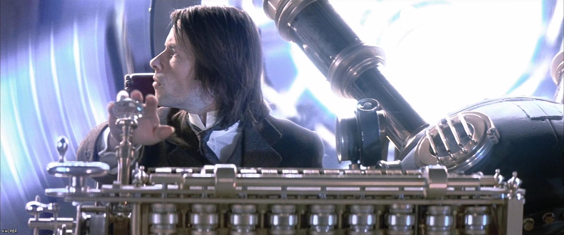 Alexander Hartdegen Guy Pearce The Time Machine 1920x800